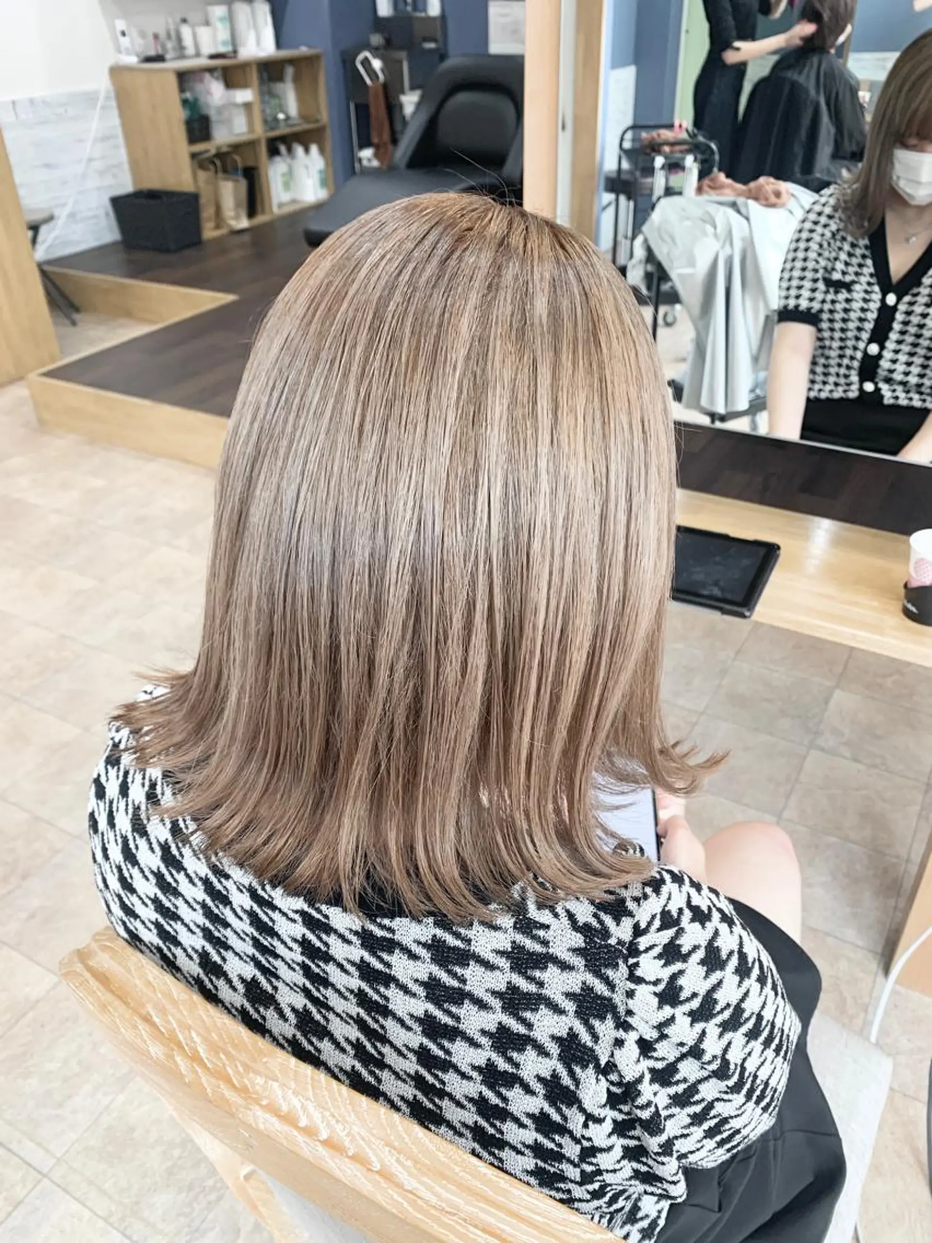 ミディアム lucia RYOのヘアスタイル