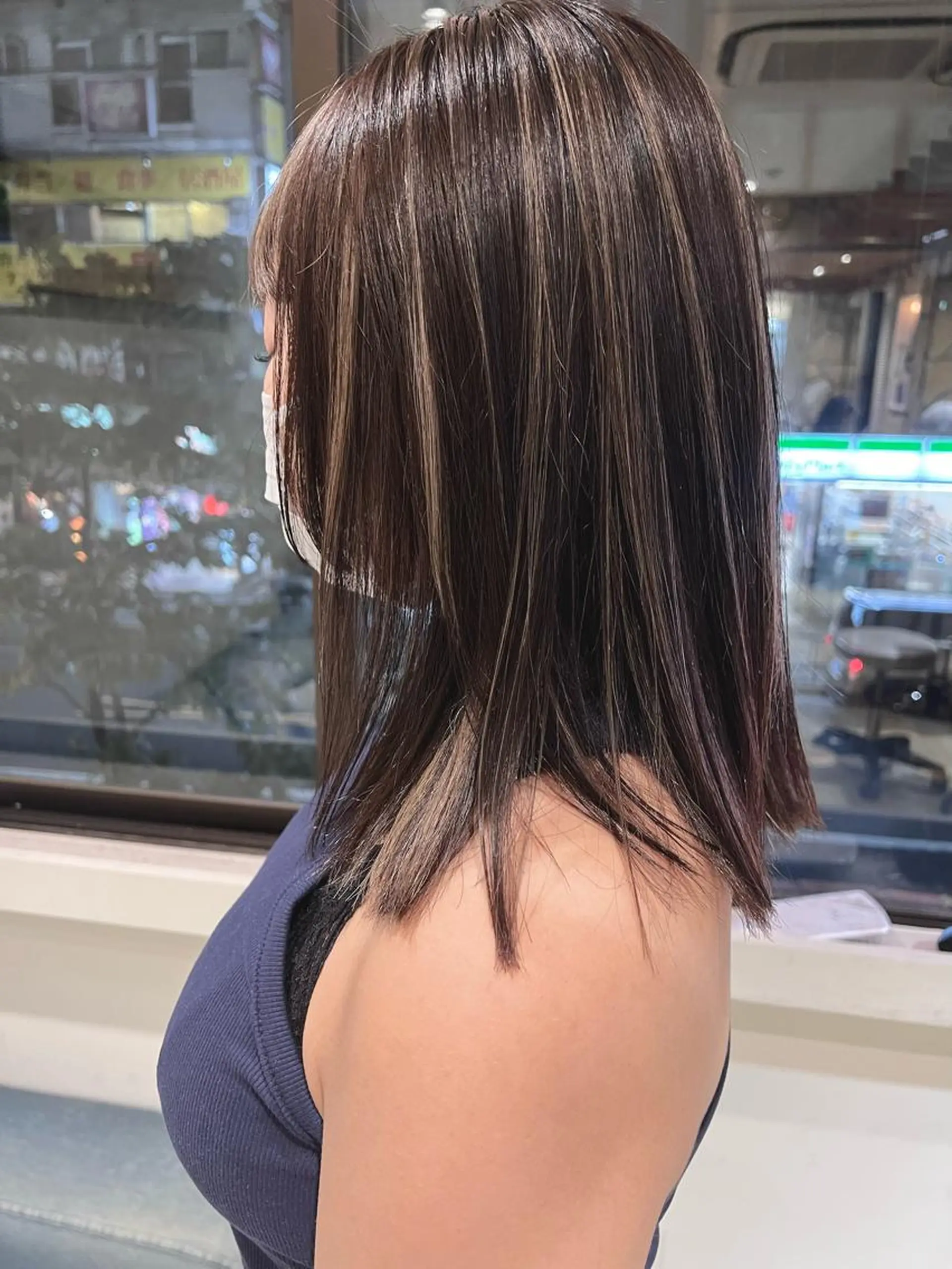 ミディアム ハイライト ヘアカラー 渋谷ハイトーン/ デザインカラー阿部のヘアスタイル