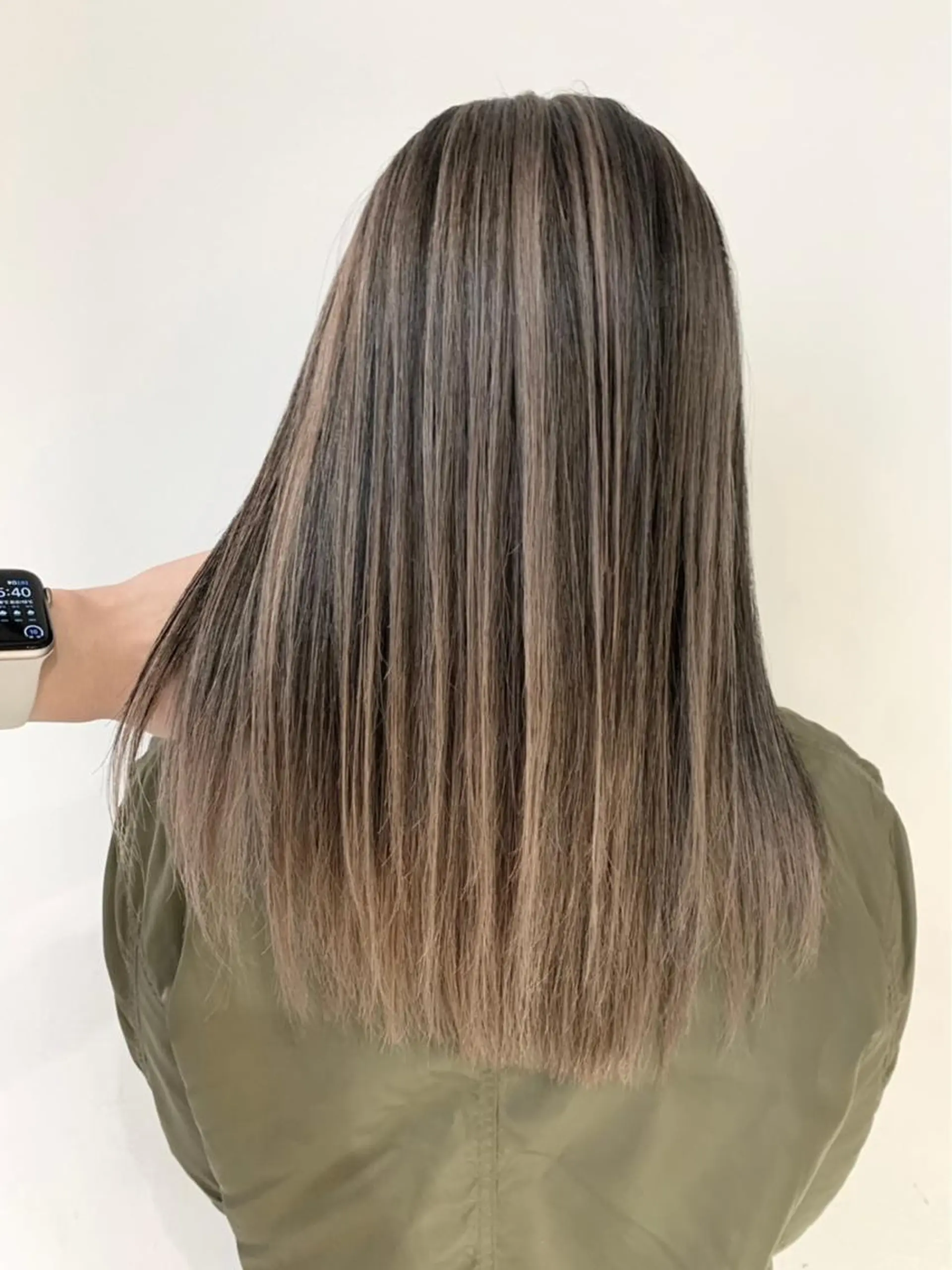 ロング カラー ハイライトカラー ハイトーンカラー ハイライト ヘアカラー トリートメント opus 店長大和 レイヤー/赤み消しのヘアスタイル