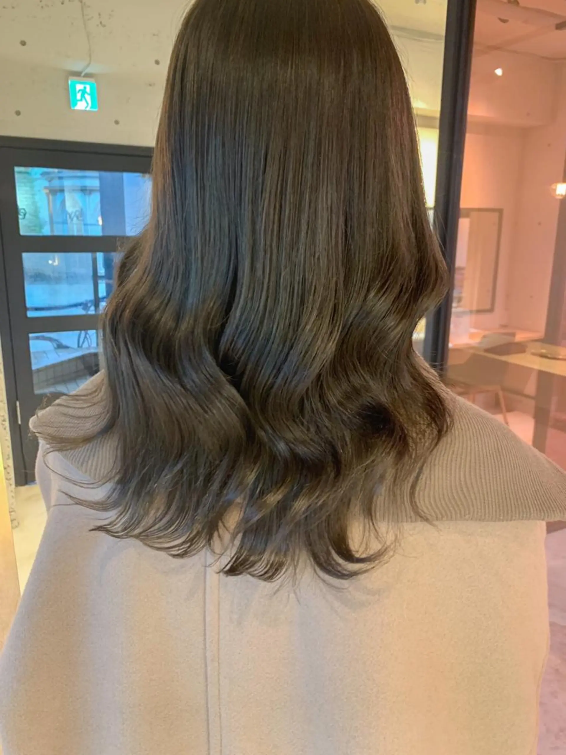 セミロング カラー ヘアアレンジ ヘアカラー トリートメント yuka .のヘアスタイル