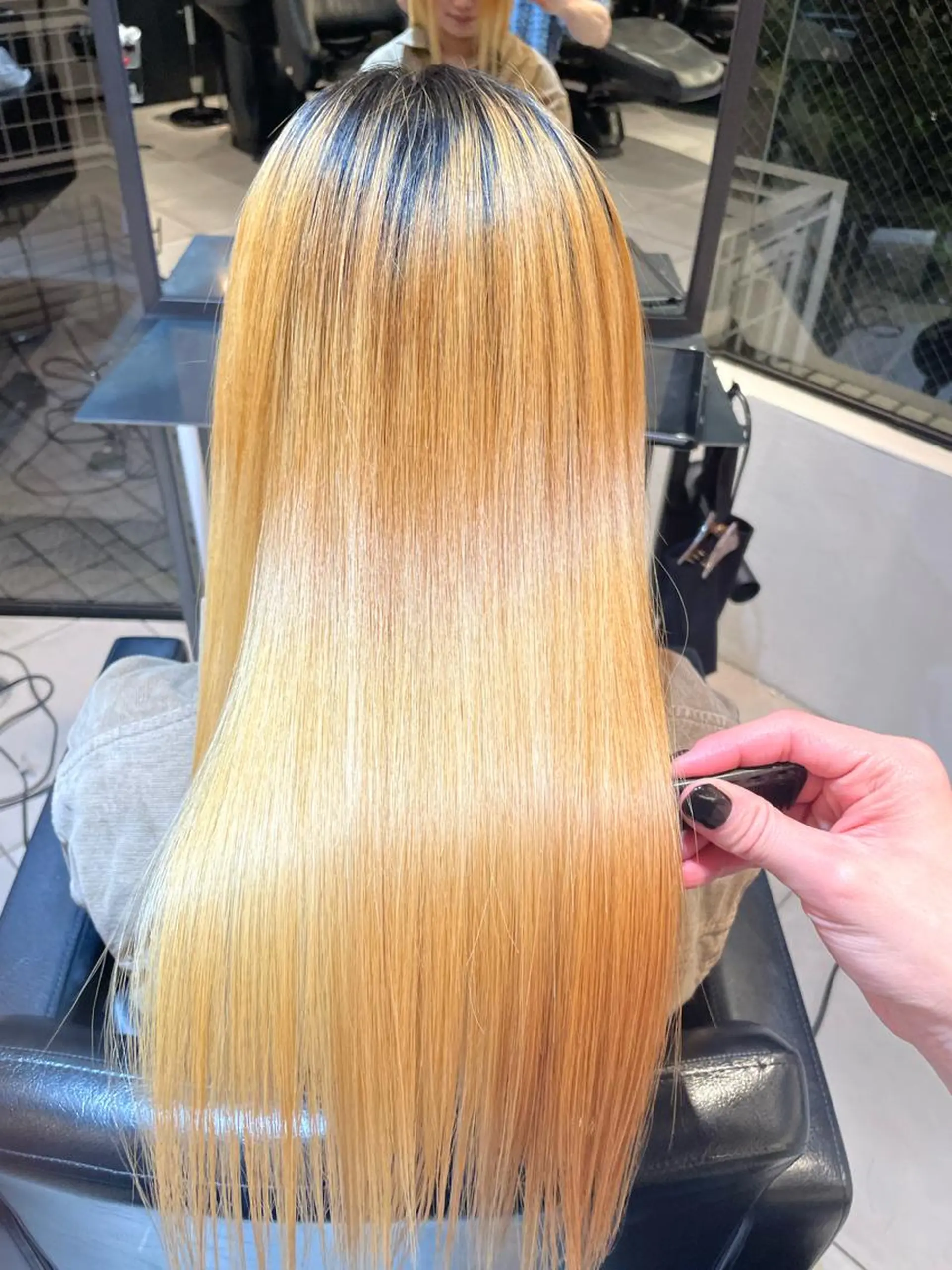 ロング 髪質改善 縮毛矯正 トリートメント 城野将志🫧美髪矯正 透明感カラー🎨のヘアスタイル