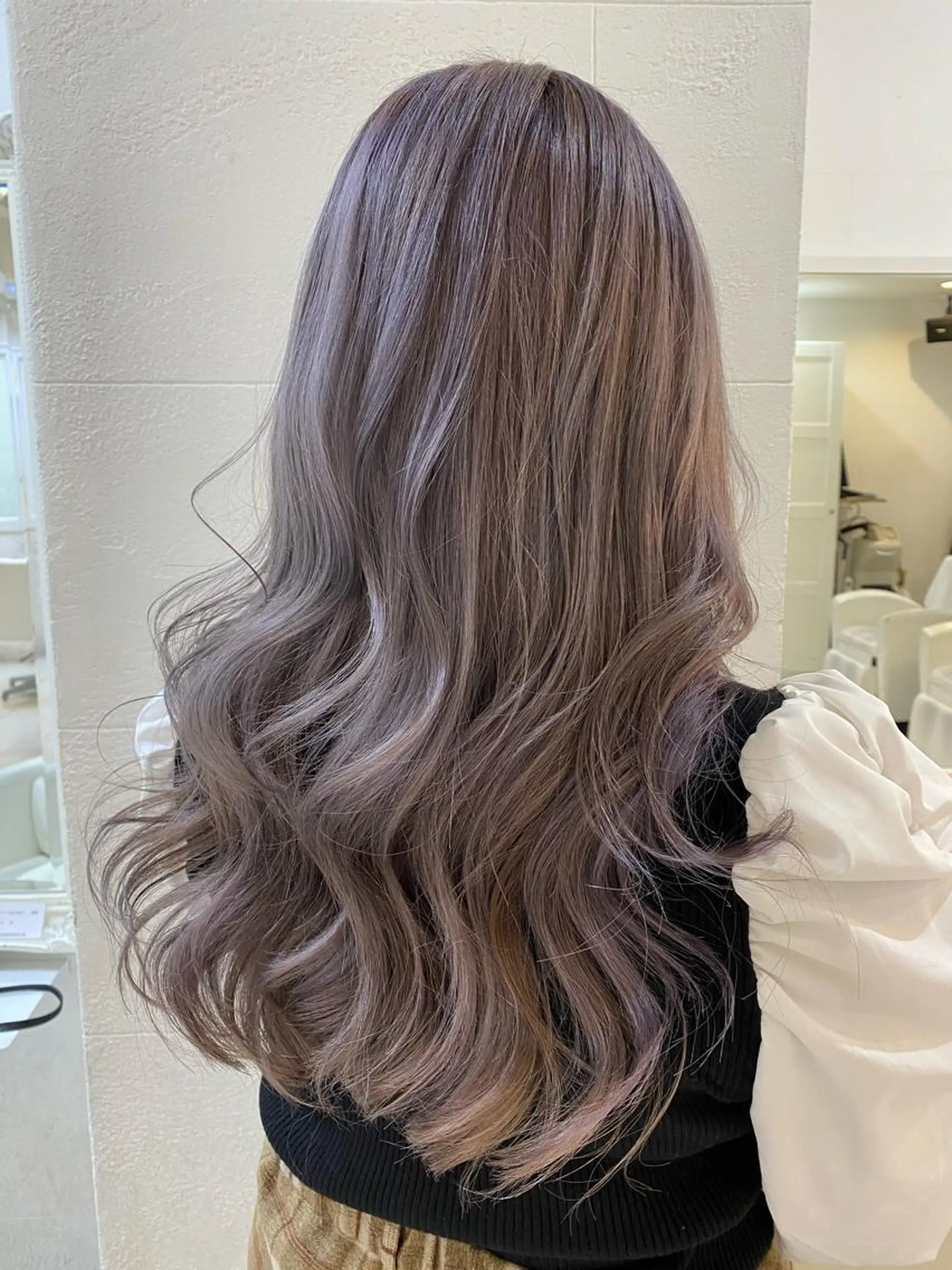 ロング カラー ヘアアレンジ マツエク・マツパ グレージュ パープルカラー パープルグレージュ Noah's　Ark所属・透明感カラー🫧ヘア セット🫧松本菜月の眉毛・アイブロウイメージ