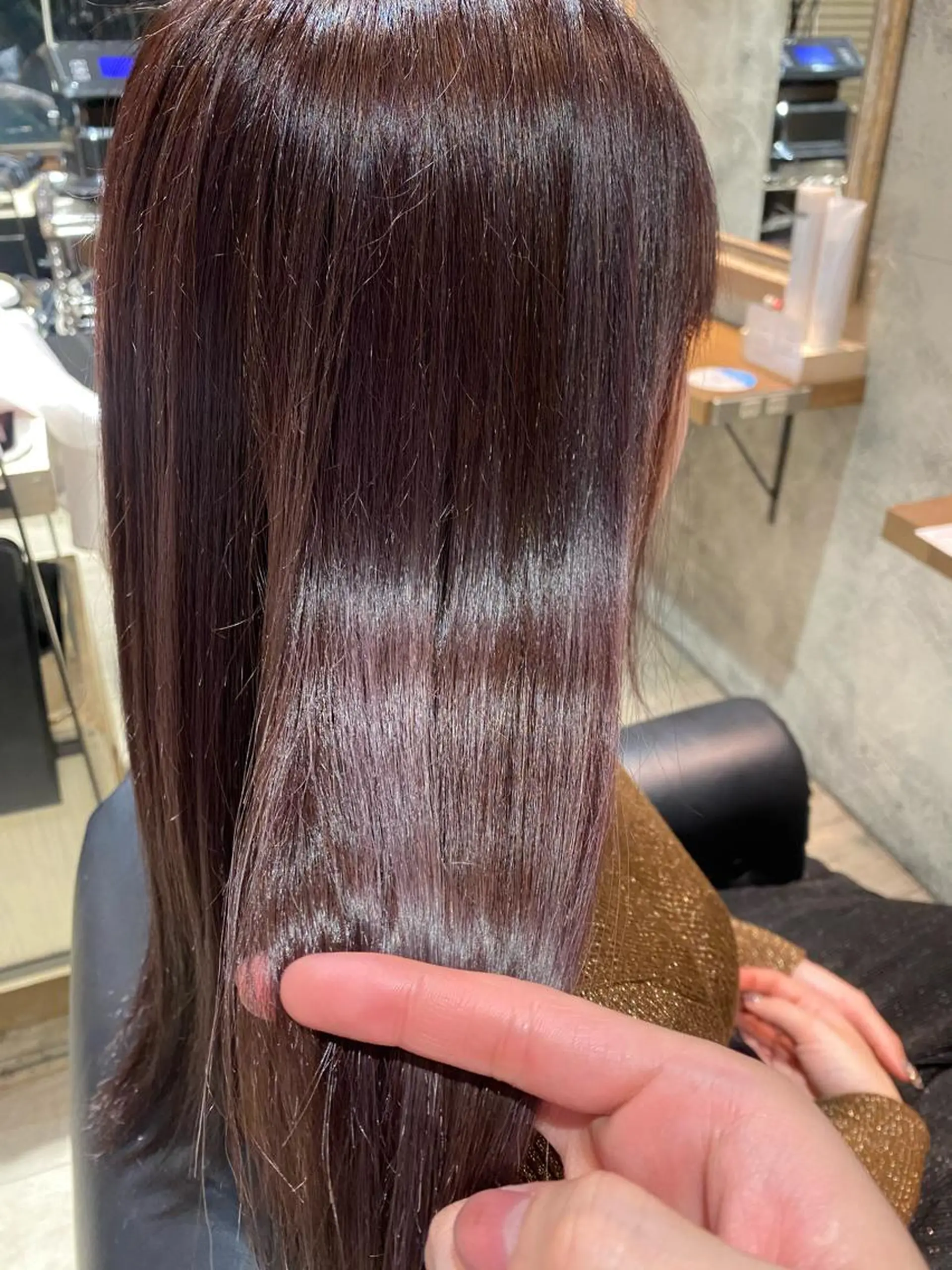 ロング カラー ブラウンカラー ハイライトカラー ピンクカラー ピンクブラウン ハイライト ヘアカラー トリートメント MODE K’s川西 瀧尻光のヘアスタイル