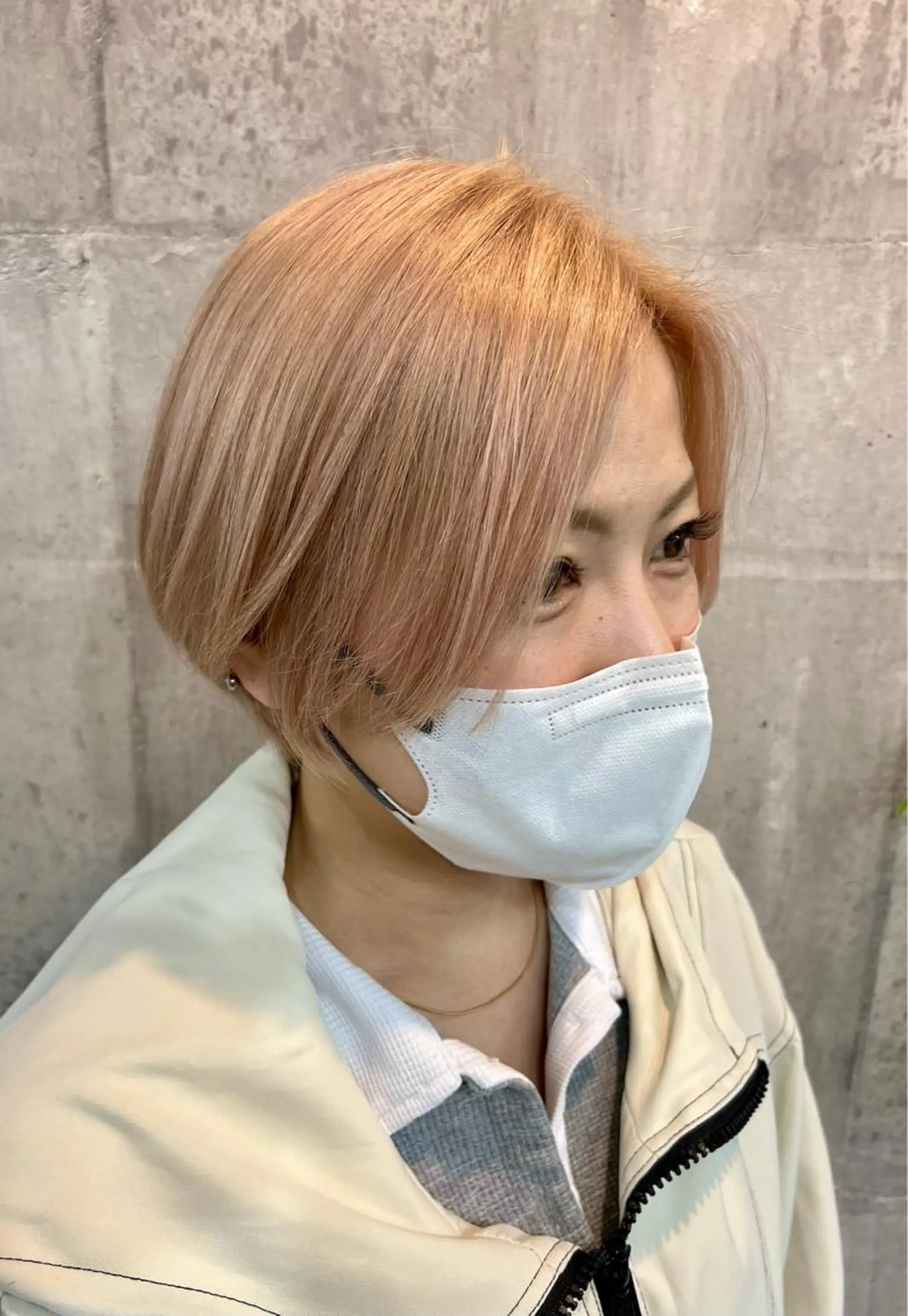 ショート カラー ブリーチ ハイトーンカラー ショートヘア カット ヘアカラー トリートメント 興津/韓国レイヤー ダブルカラー美髪縮毛のヘアスタイル