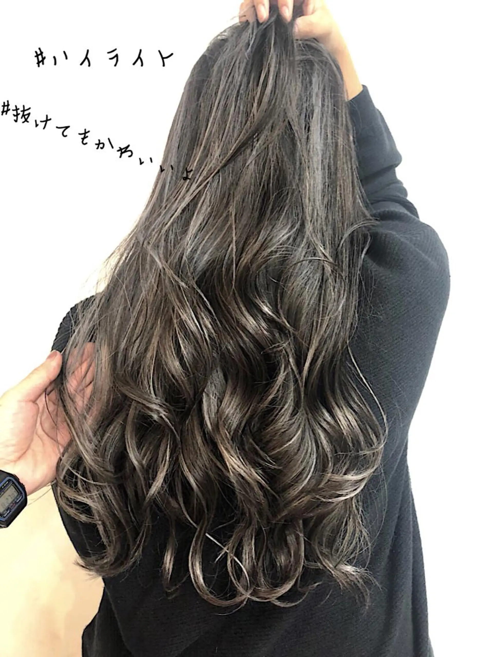 セミロング カラー グレージュ ハイライトカラー シルバー シルバーグレージュ ハイライト カット ヘアカラー トリートメント ヘアセット 360°キレイな ショートカットのヘアスタイル