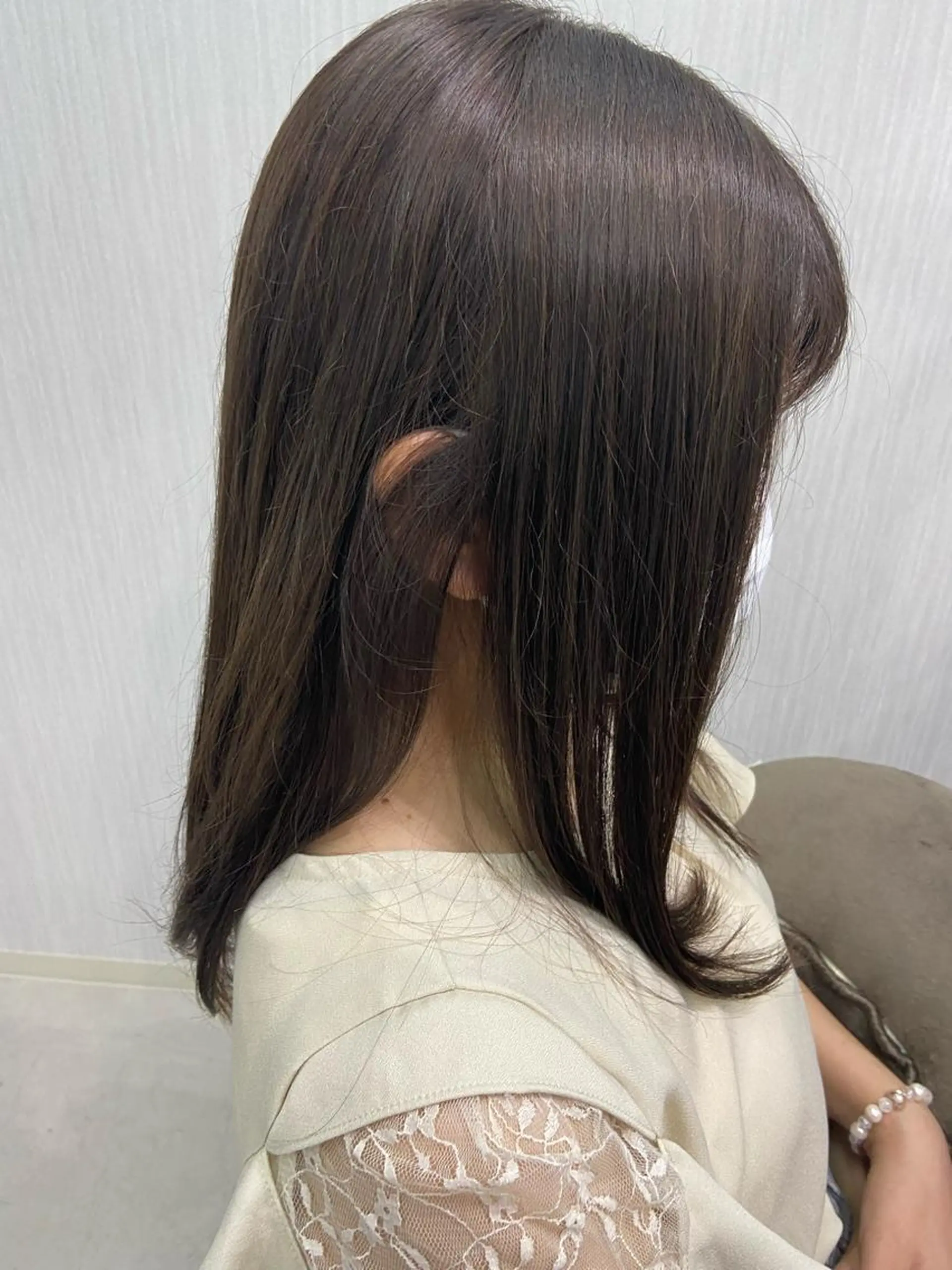 セミロング カットパーマ✂️ 小坂田玲亜のヘアスタイル
