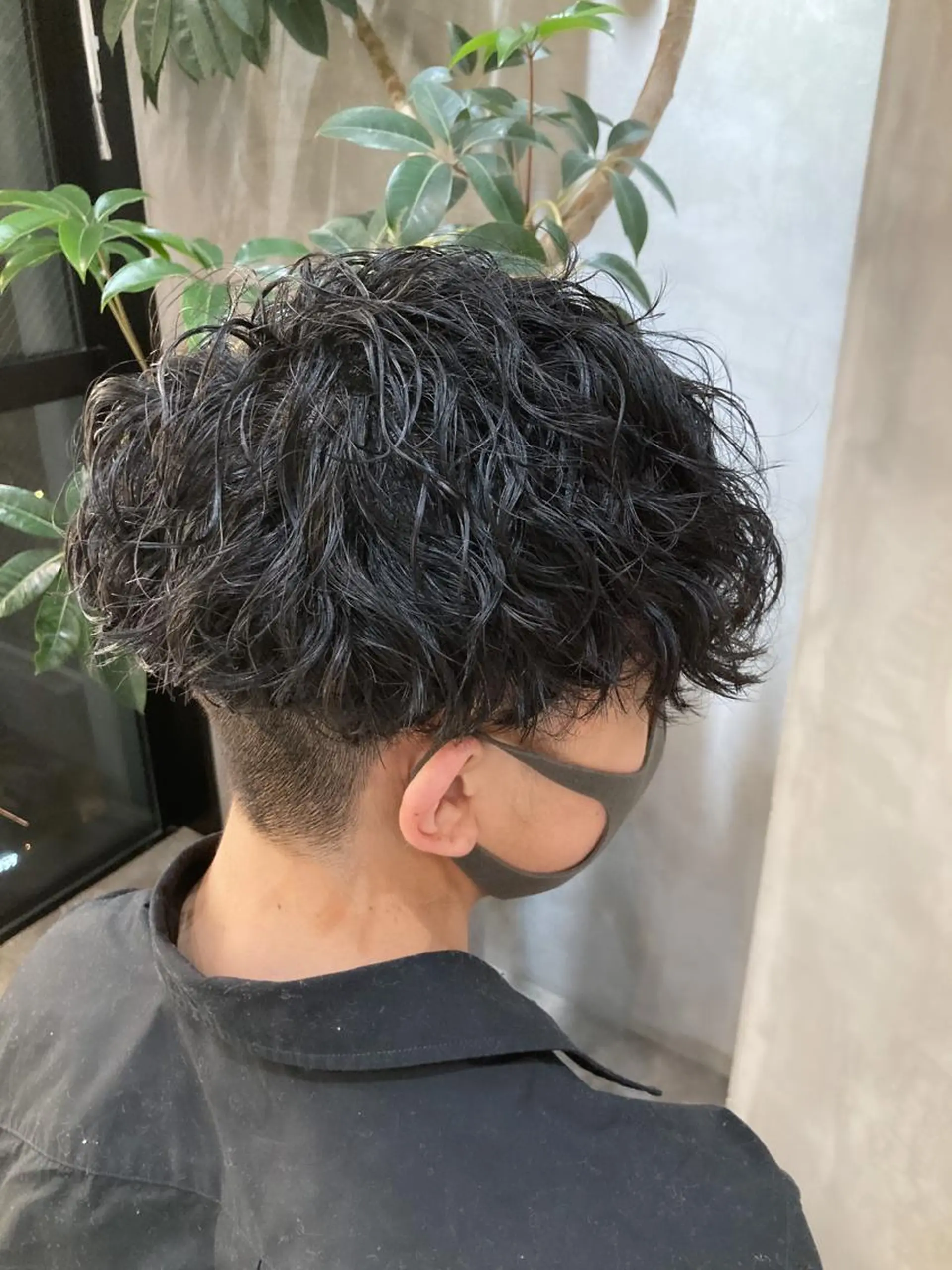 ショート パーマ メンズ マッシュ 波巻きスパイラルパー マ/シャドウパーマ駿のヘアスタイル