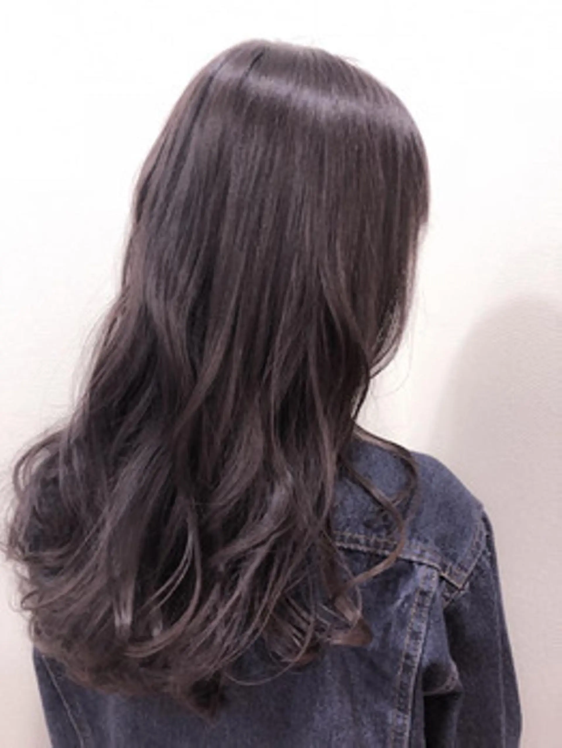 セミロング カラー カット ヘアカラー トリートメント 土谷 敦郎のヘアスタイル