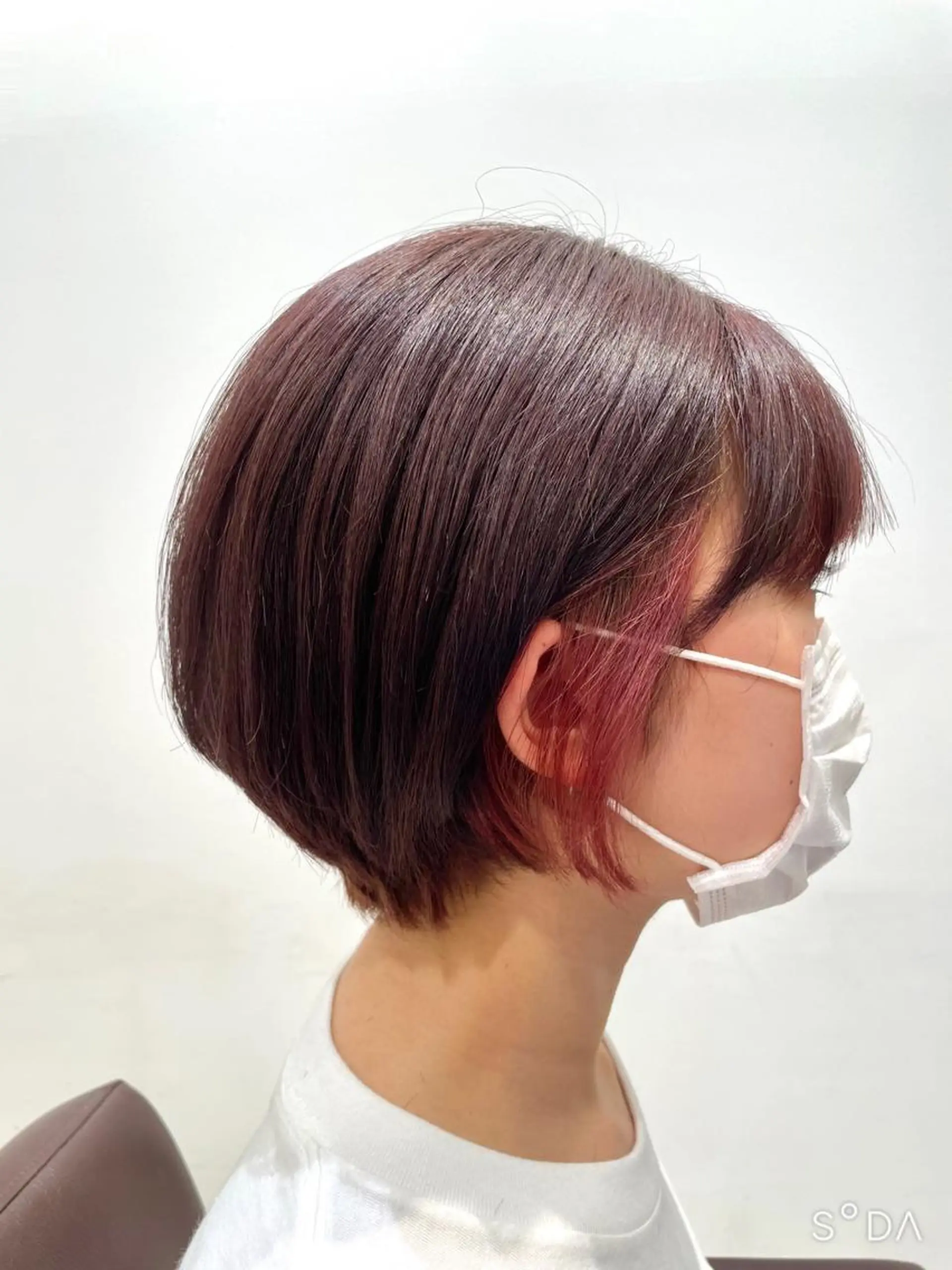 ショート カラー ブリーチ イヤリングカラー レイヤー/透明感 カラー ☽EMIRIのヘアスタイル