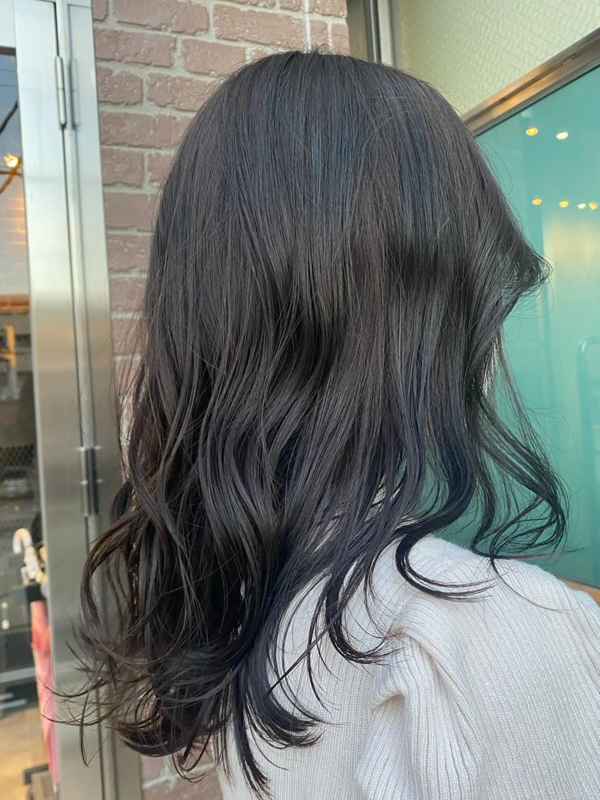 ロング アッシュ 花見 亜沙美のヘアスタイル