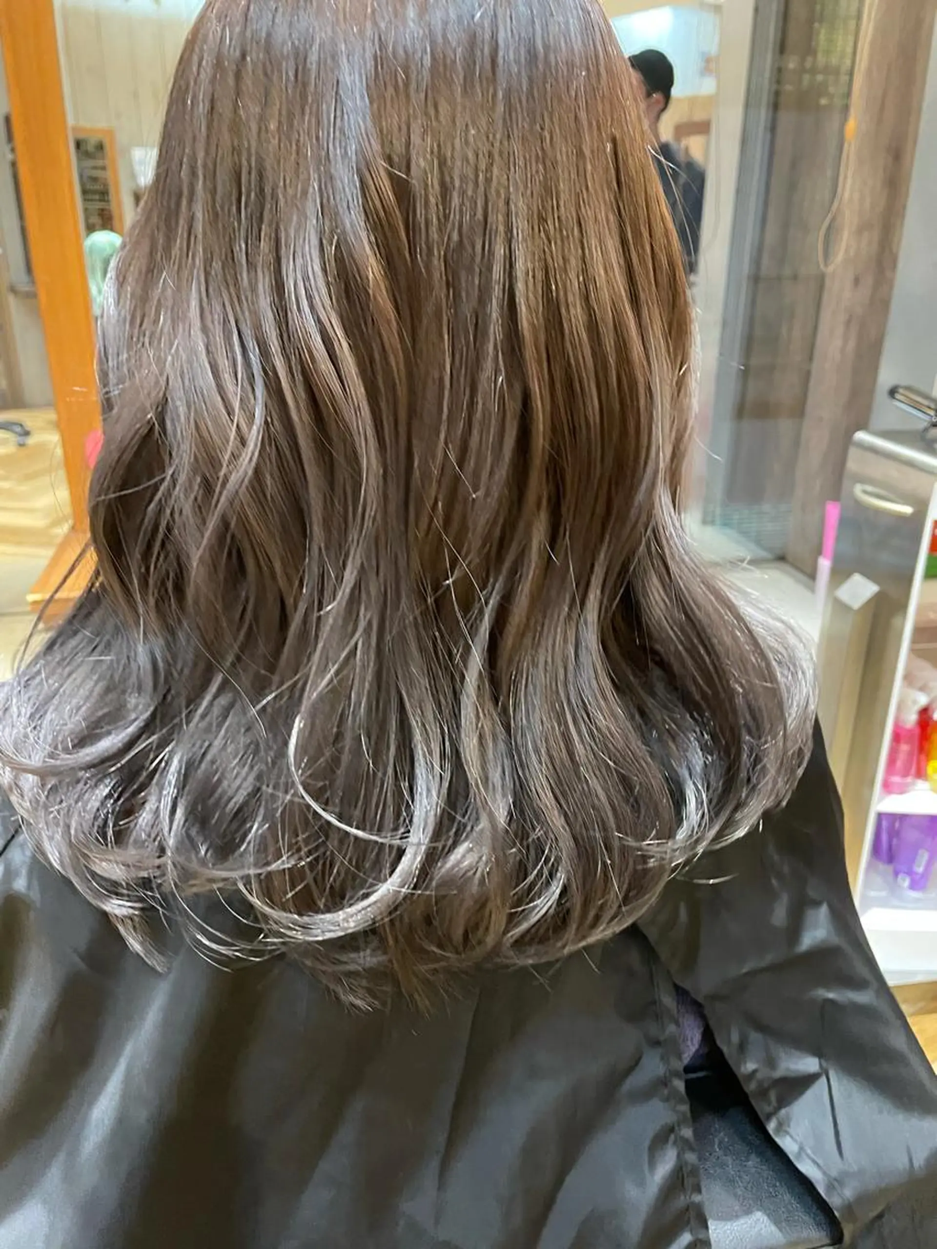 カラー ブリーチ 関根 陽平のヘアスタイル