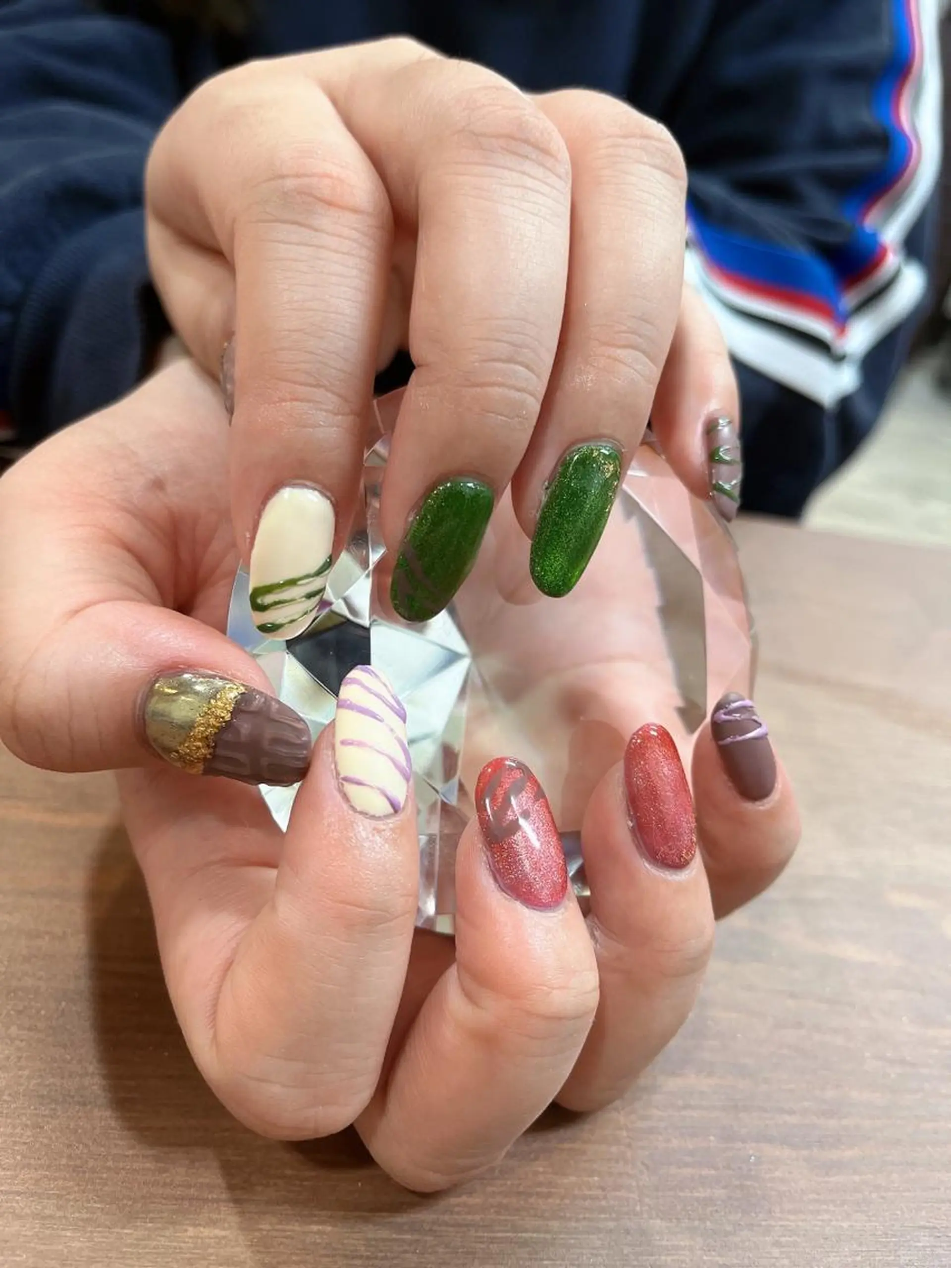 ネイル バレンタイン Brilliant 江田のネイルデザイン