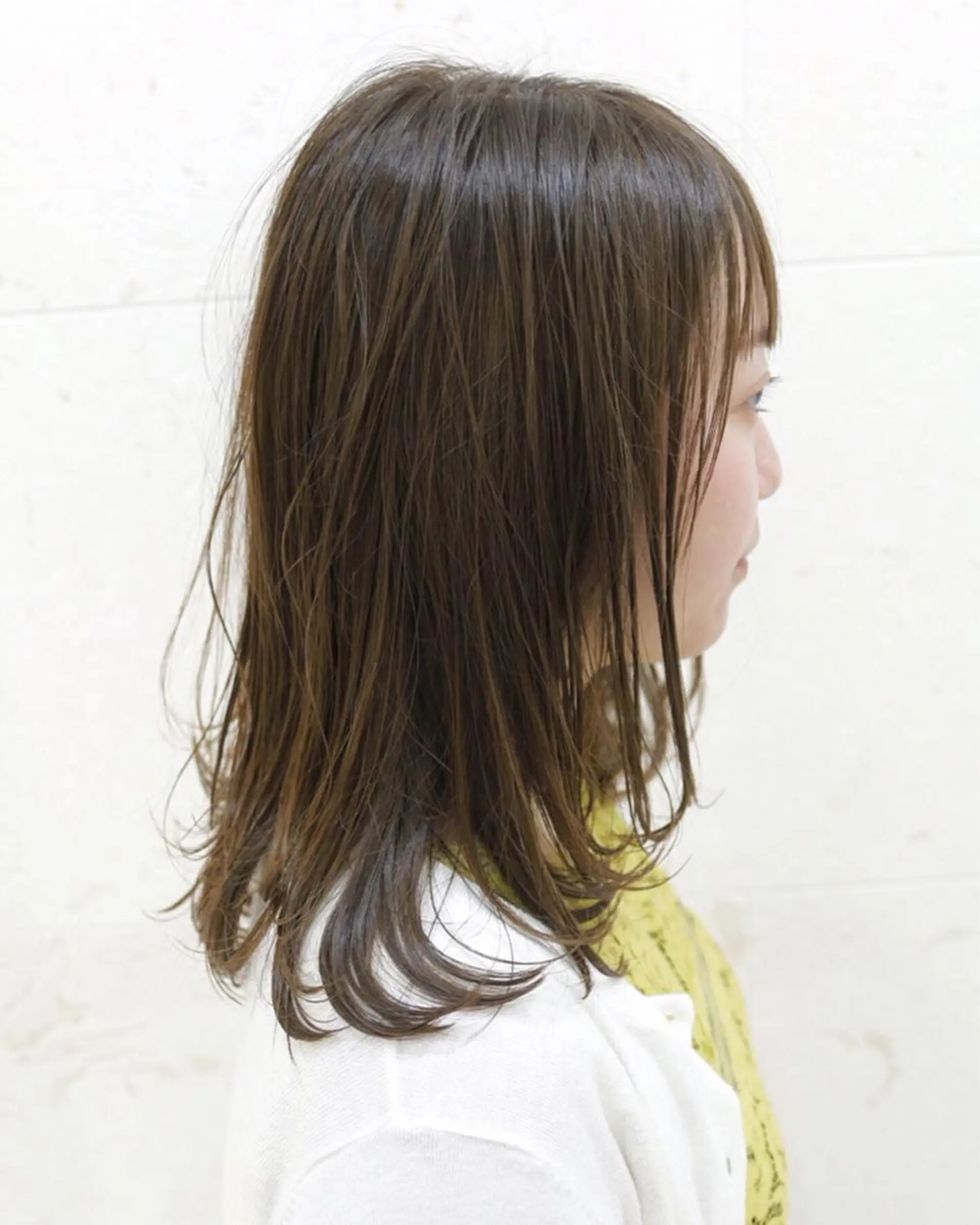 セミロング カラー アディクシーカラー レイヤーカット トリートメント カット ヘアカラー トリートメント 斉藤 貴也のヘアスタイル