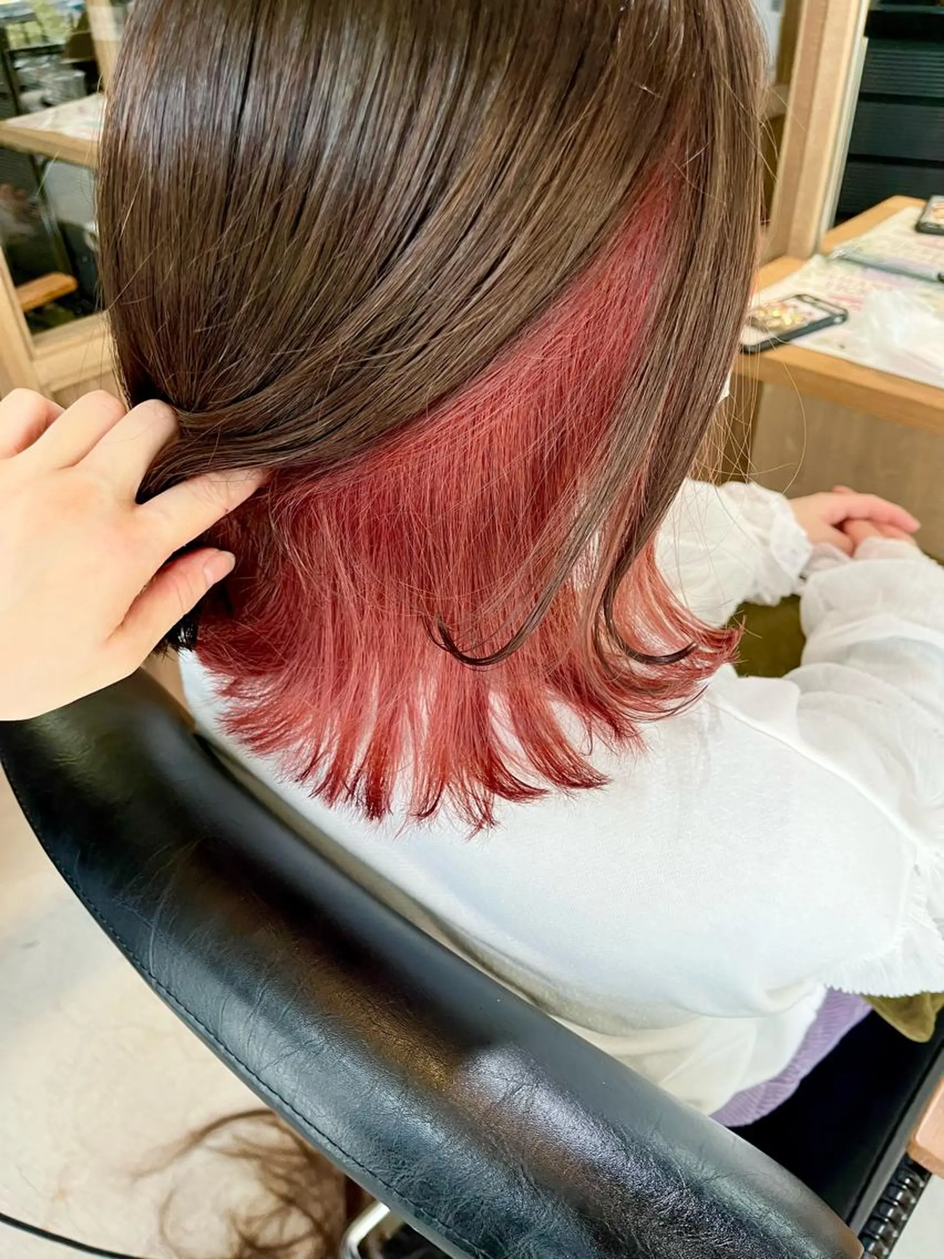 ミディアム 川尻 詩織のヘアスタイル