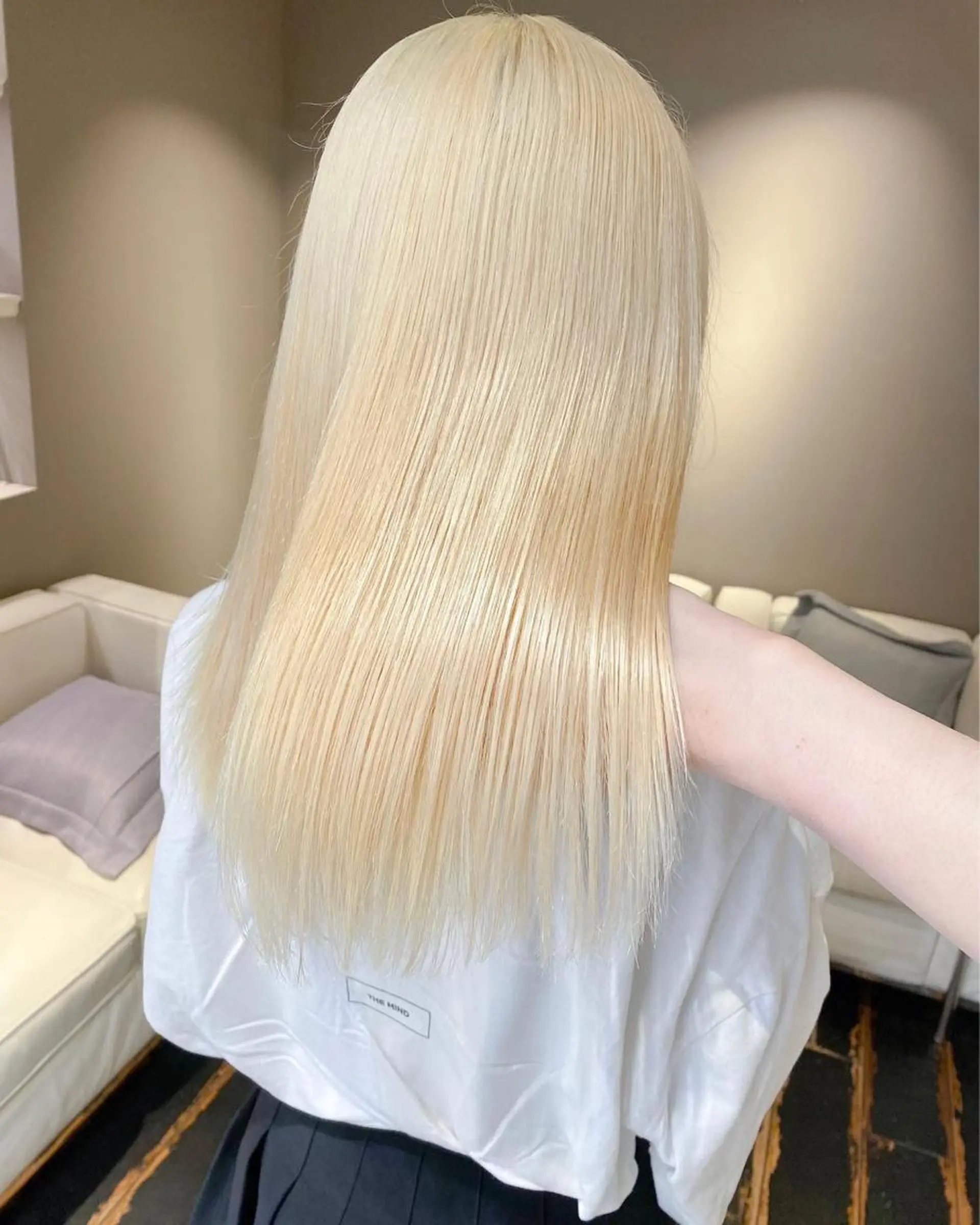 ロング カラー 切りっぱなしボブ レイヤー/縮毛矯正のヘアスタイル