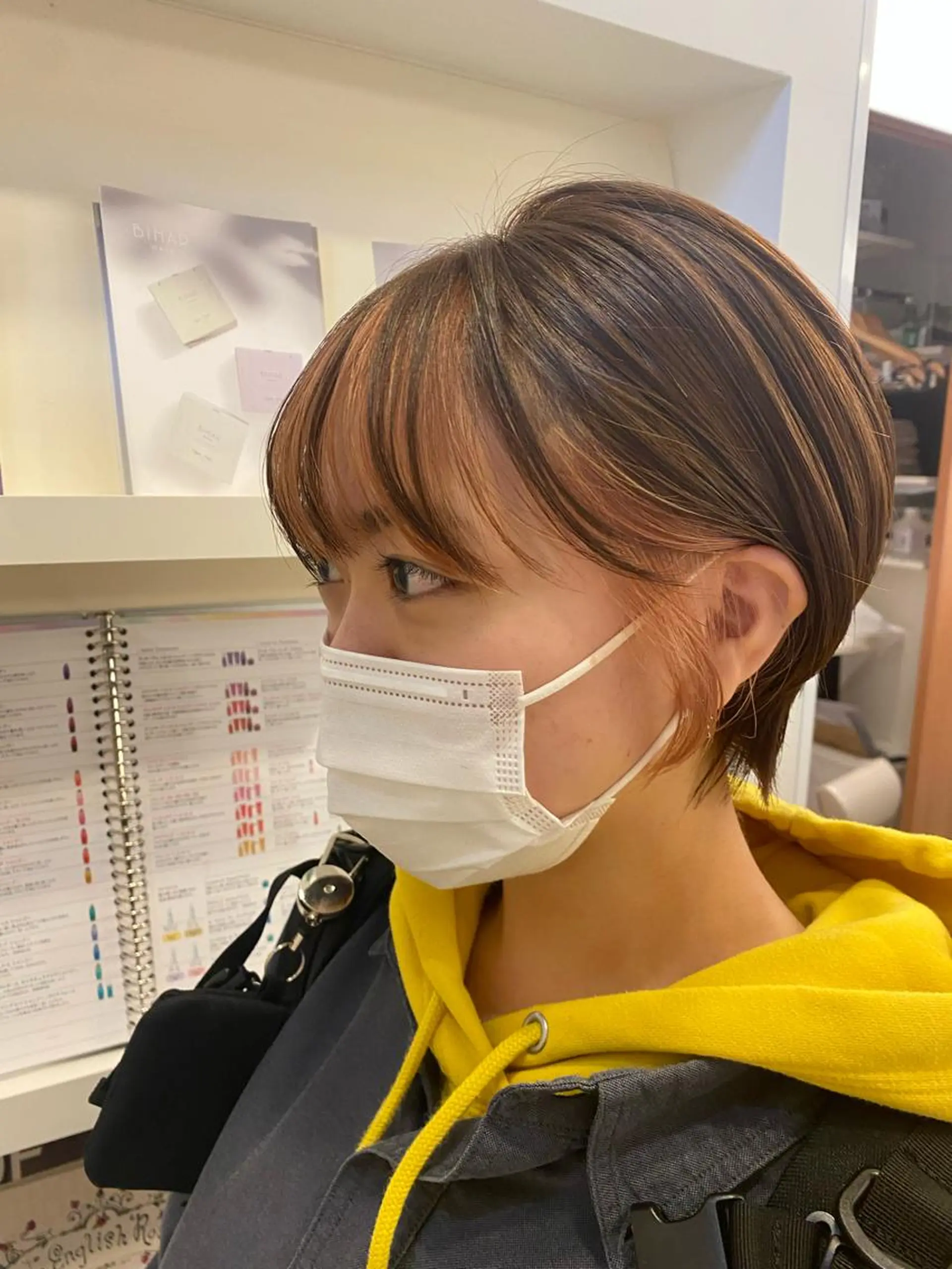 ショート カラー レイヤー/艶カラー ROKUのヘアスタイル