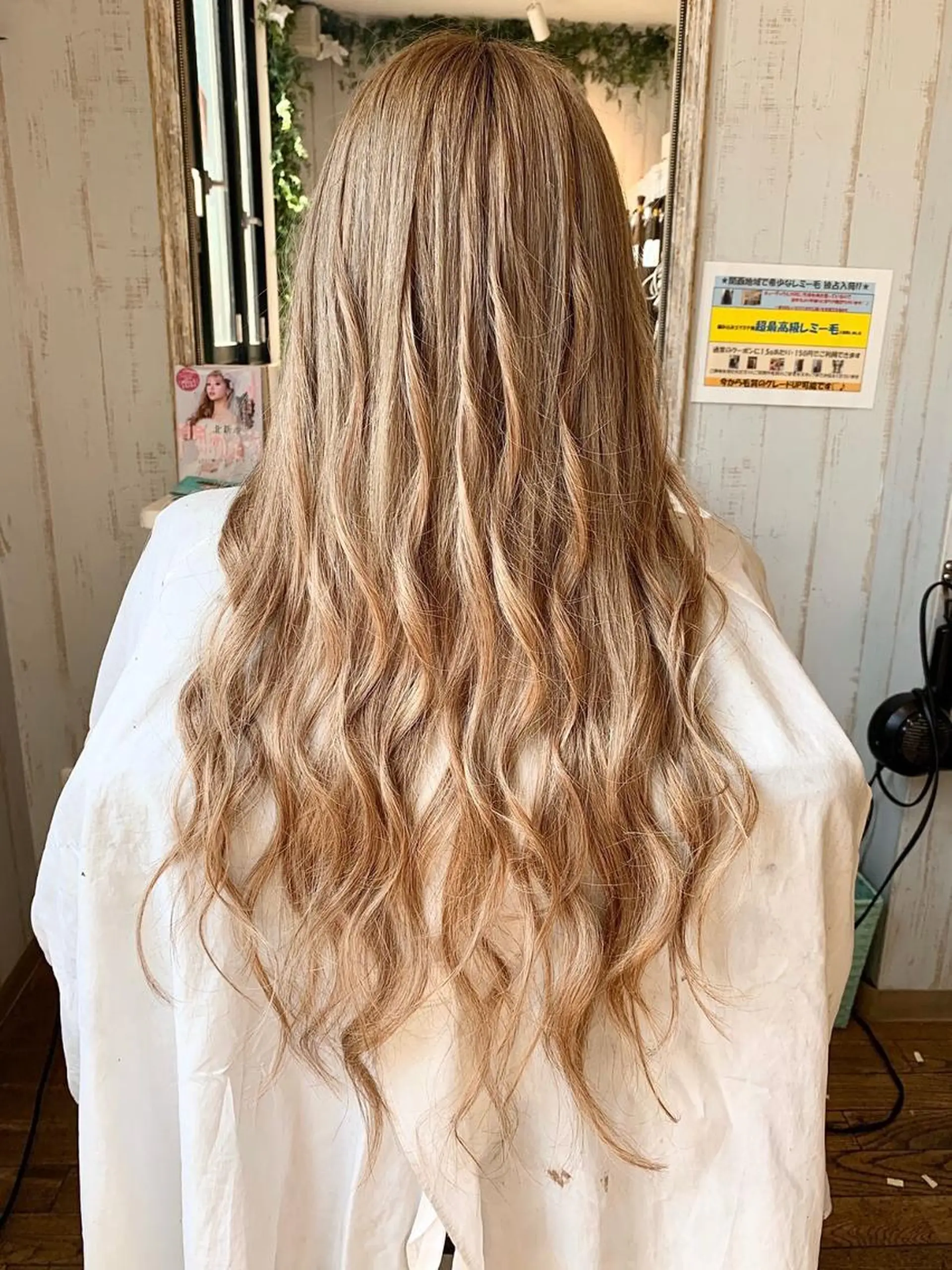 ロング カラー パーマ ヘアアレンジ エクステ チビ編み込みエクステ シールエクステのヘアスタイル