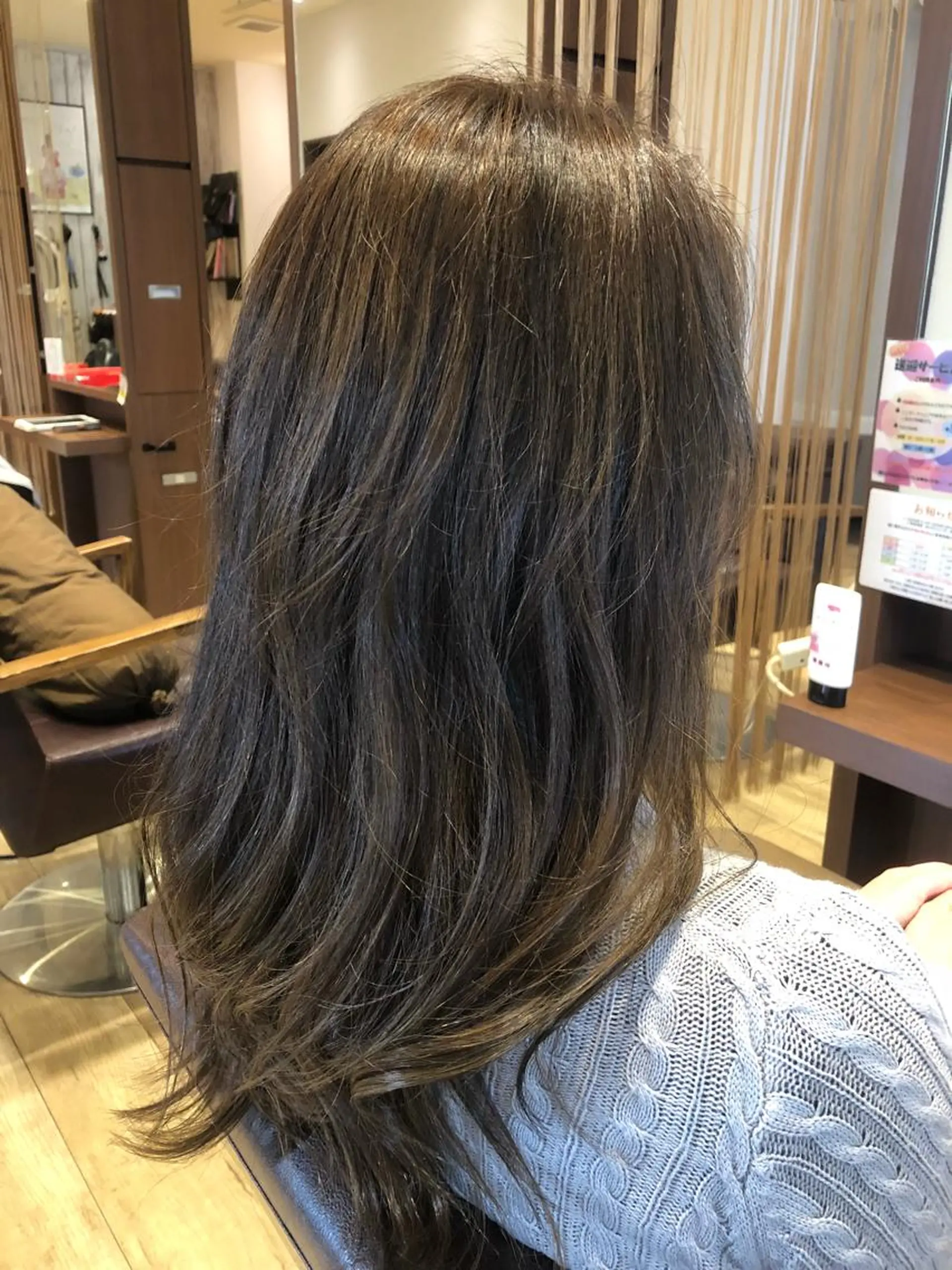 セミロング ハイライト 高橋 瑞季のヘアスタイル