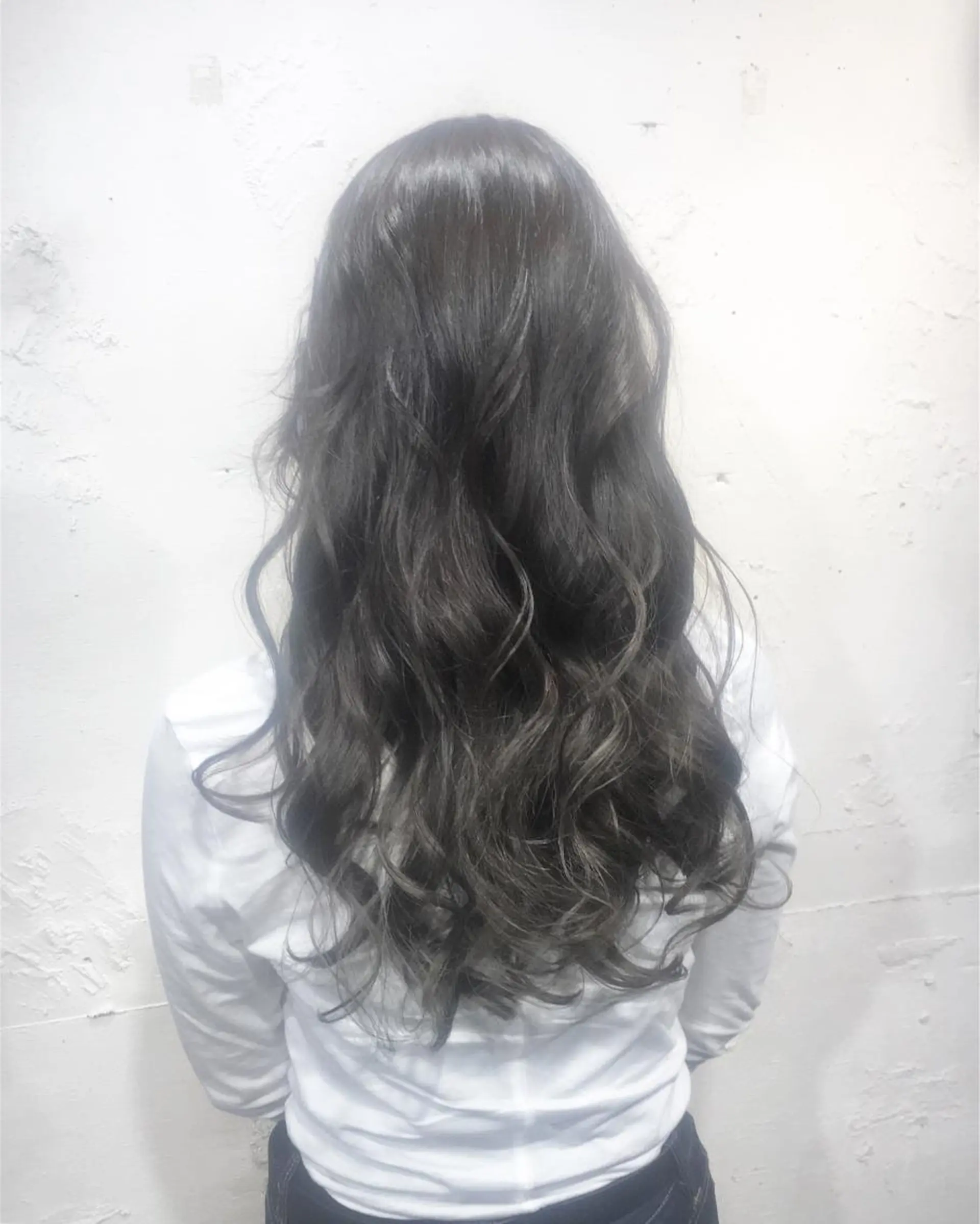 セミロング カラー ヘアアレンジ グレージュ ✨艶髪✨透明感✨ 山内大樹のヘアスタイル