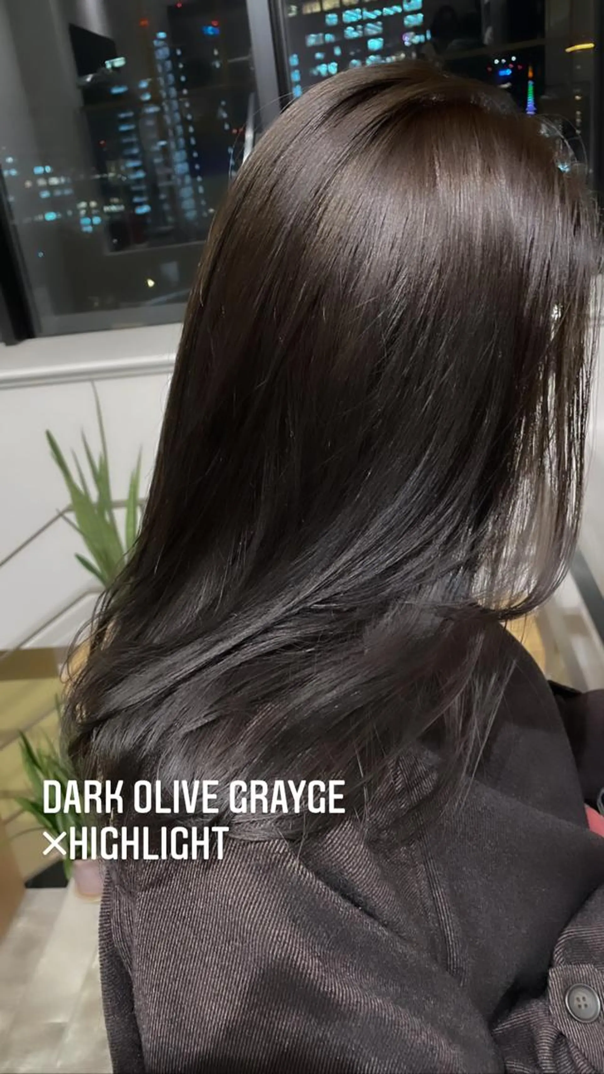 ミディアム カラー ヘアアレンジ アイブロウ ミニボブ/ブリーチ 🌈MISATOのヘアスタイル