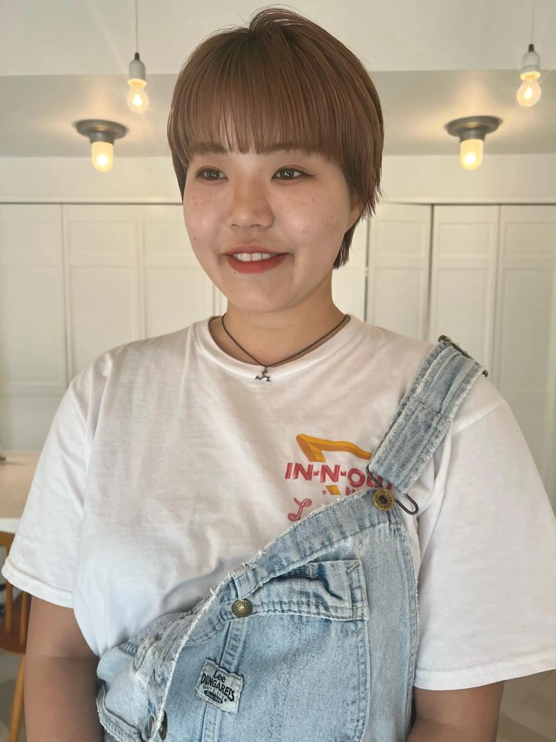 ショート ブリーチカラー🎀 韓国風/寺門美優のヘアスタイル