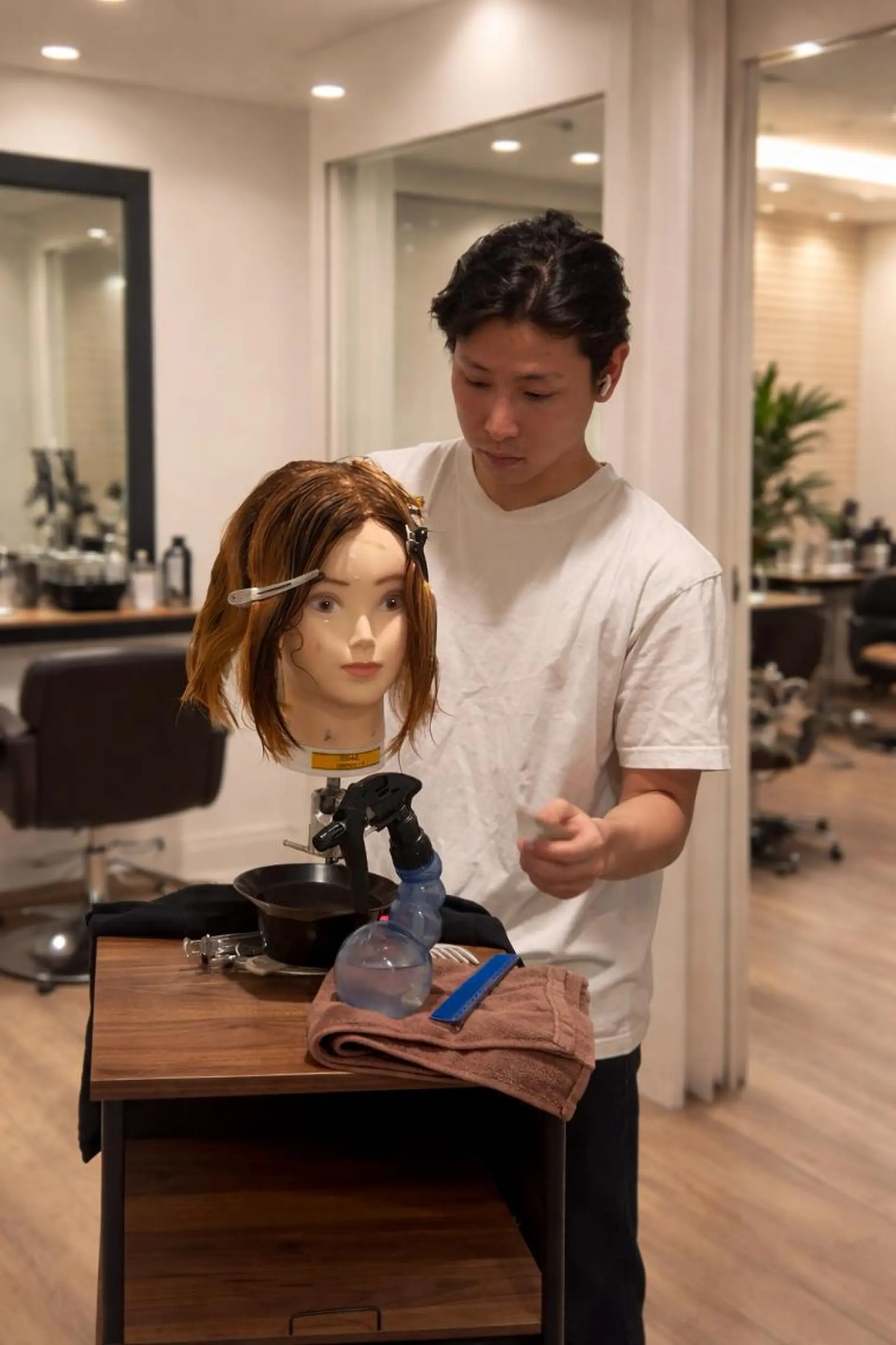 土曜日のクジラ/ ヒロキのヘアスタイル