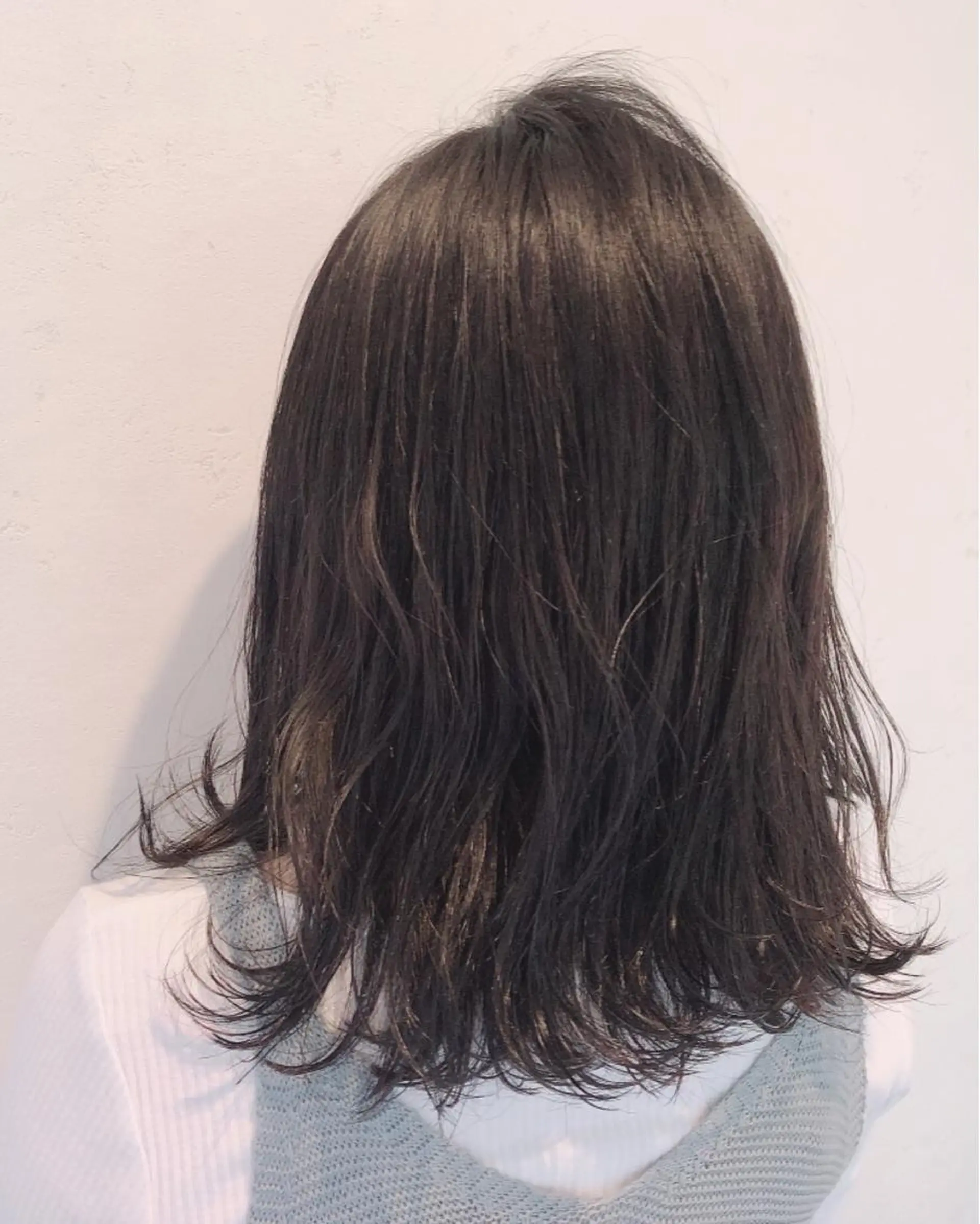 ミディアム カラー 伊藤 さやかのヘアスタイル