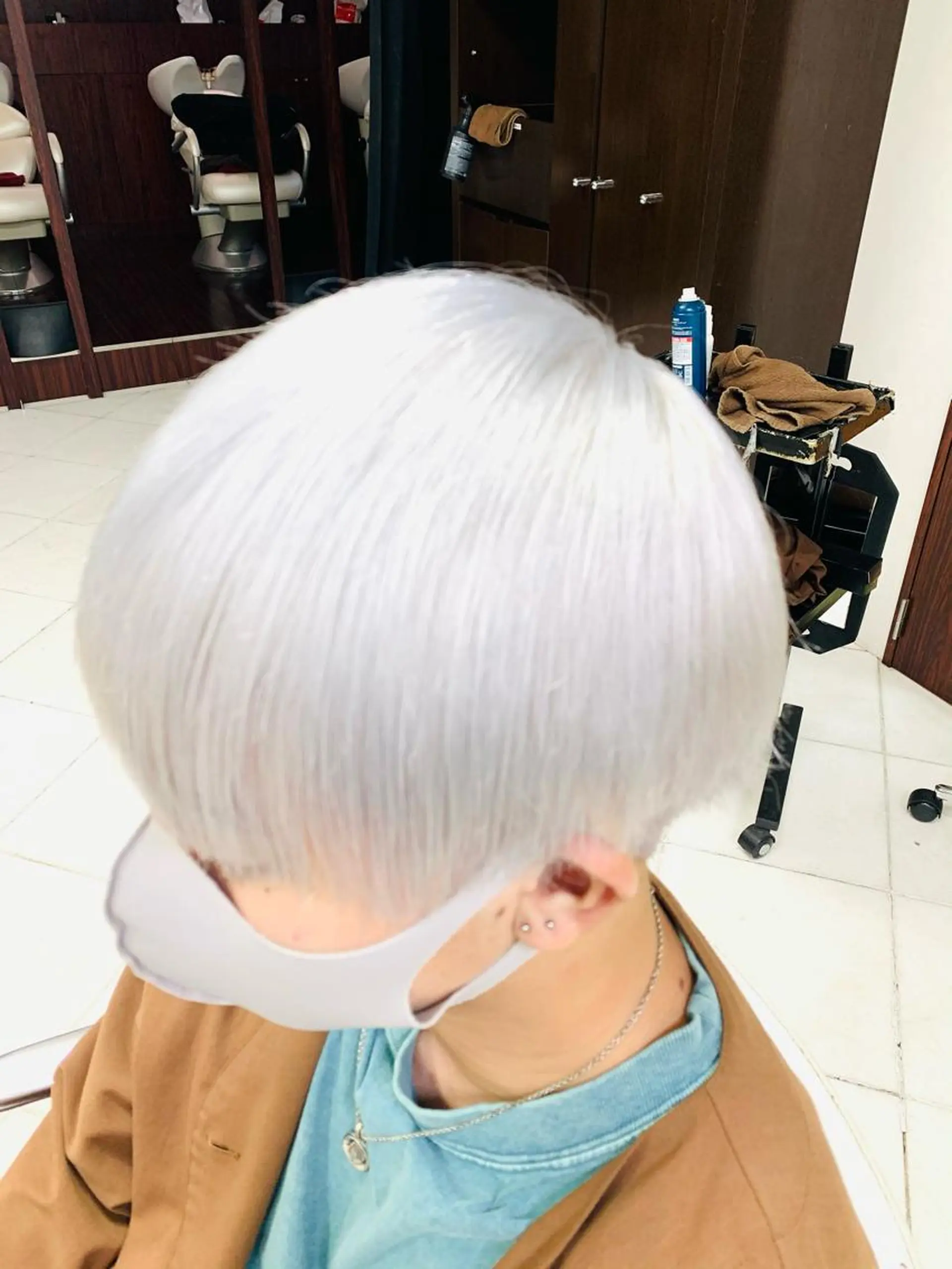 カラー メンズ メンズブリーチ ブリーチ ヘアカラー stylist 静音「LEON」のヘアスタイル