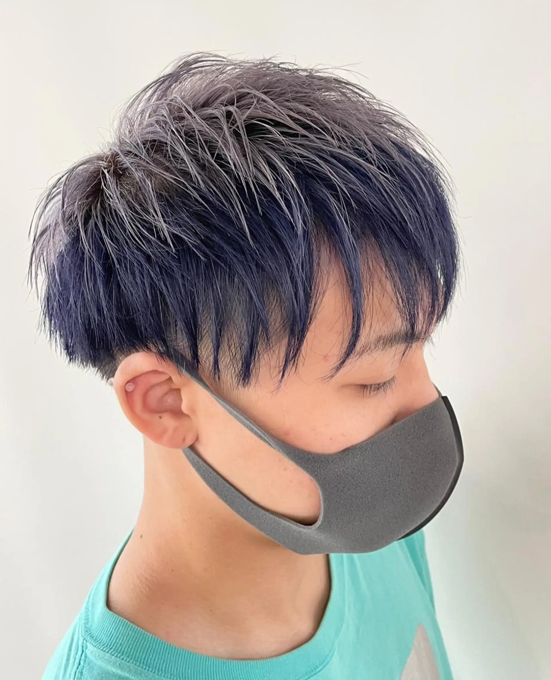 ショート カラー メンズ メンズブリーチ ブリーチ ブルーカラー カット ヘアカラー FLAGS YAMATOのヘアスタイル