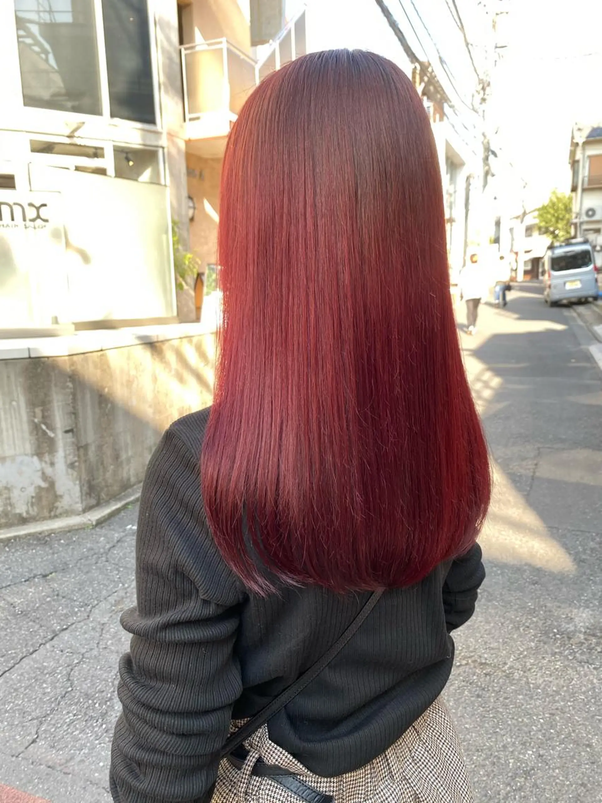 ミディアム カラー ☘️ブリーチ/ハイト ーン/レイヤー/のヘアスタイル