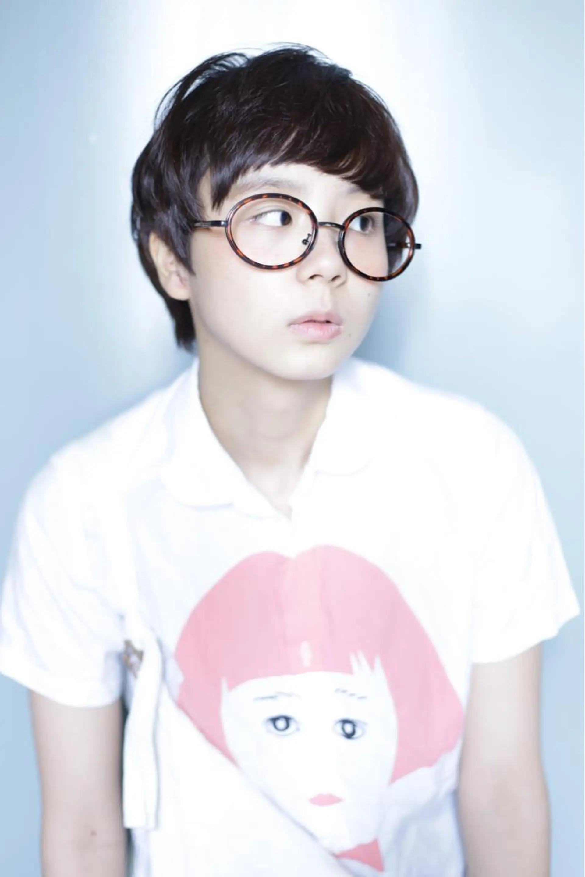 ショート アッシュ 似合わせカット シースルーバング ショートヘア 小顔カット three. kitahamaのヘアスタイル