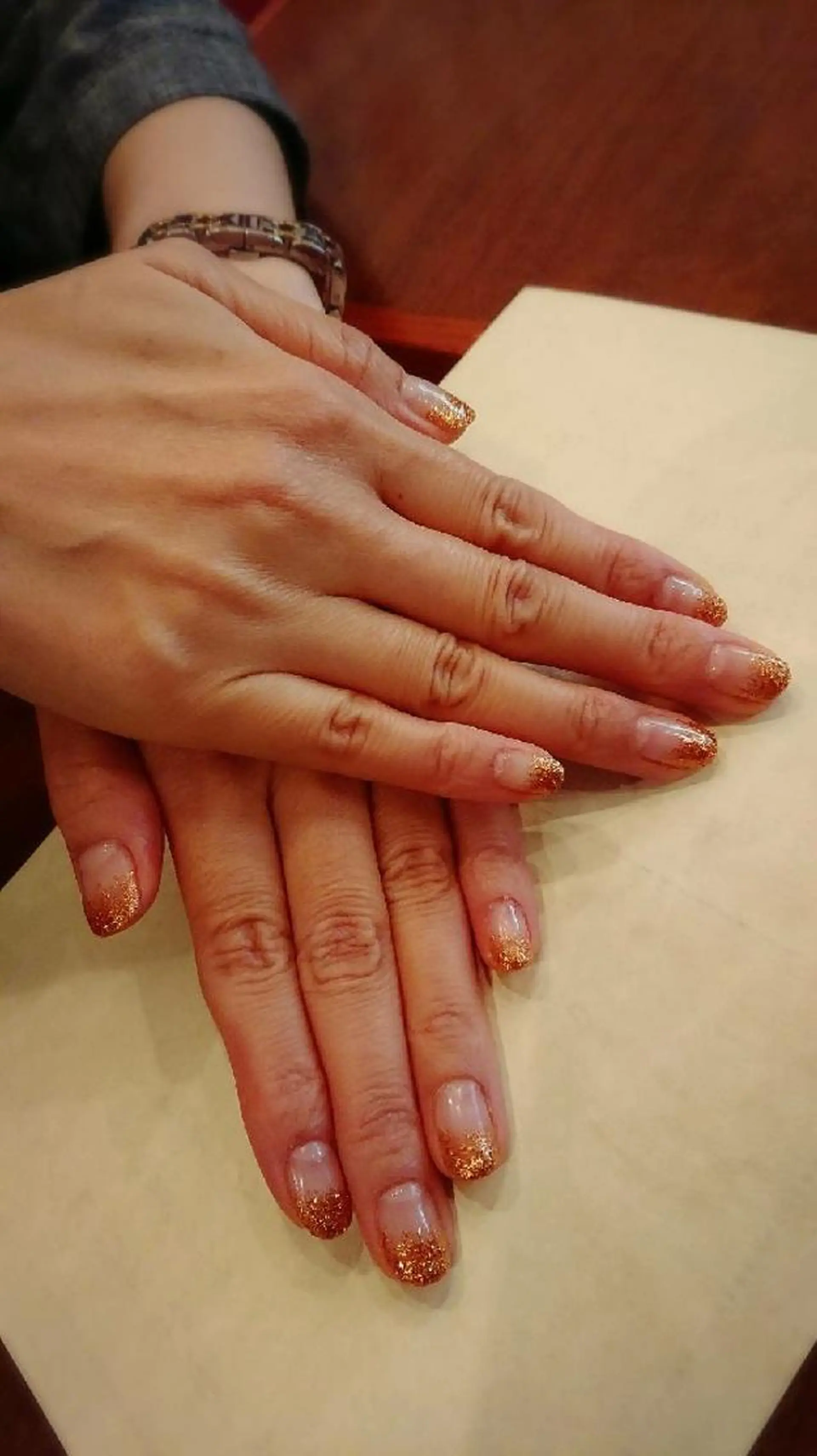 ネイル ブラウン ラメ(グリッター) 井川 佳奈のネイルデザイン