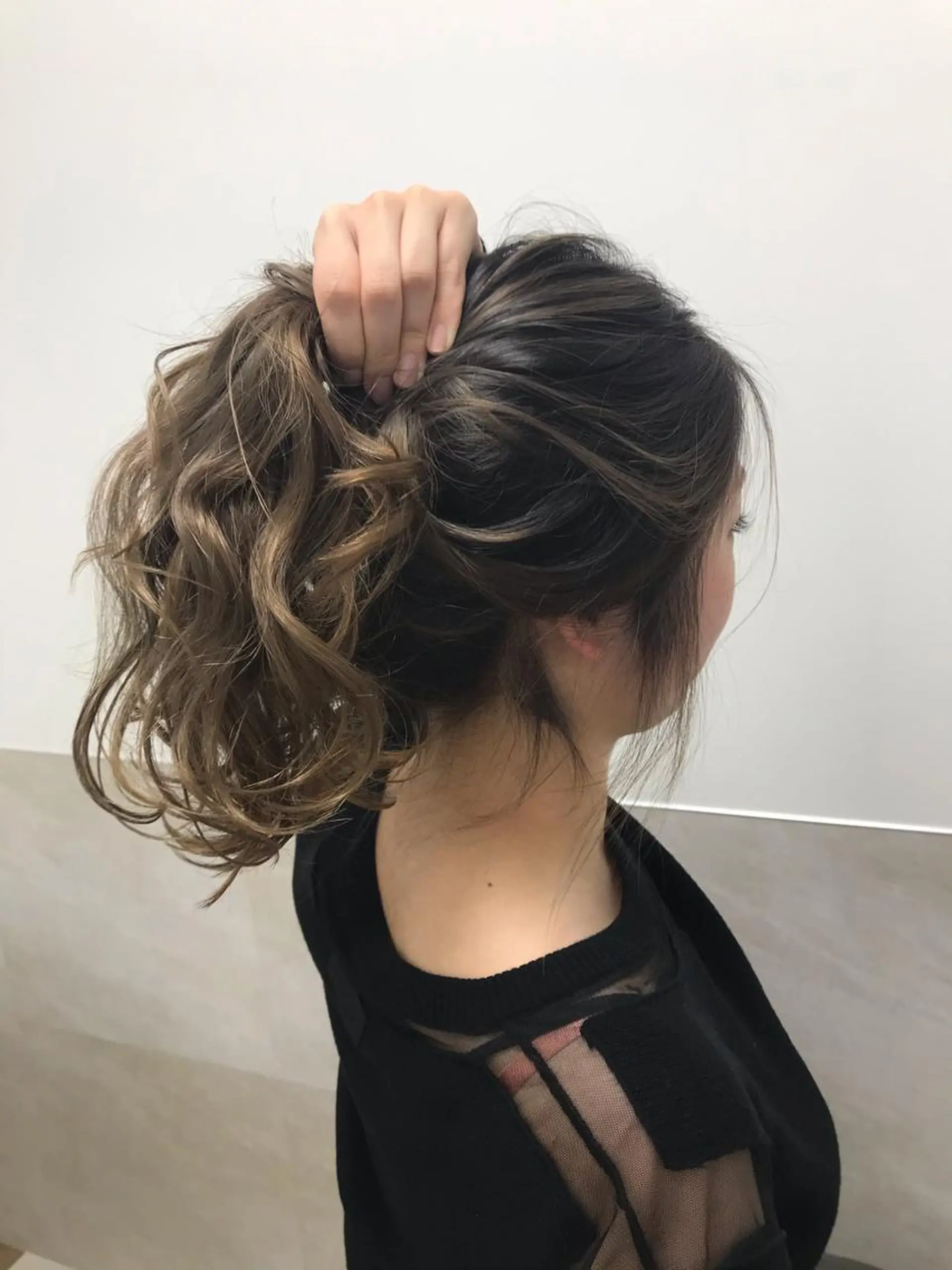 セミロング カラー バレイヤージュ ブリーチ レイヤーカット ere hair salonのヘアスタイル