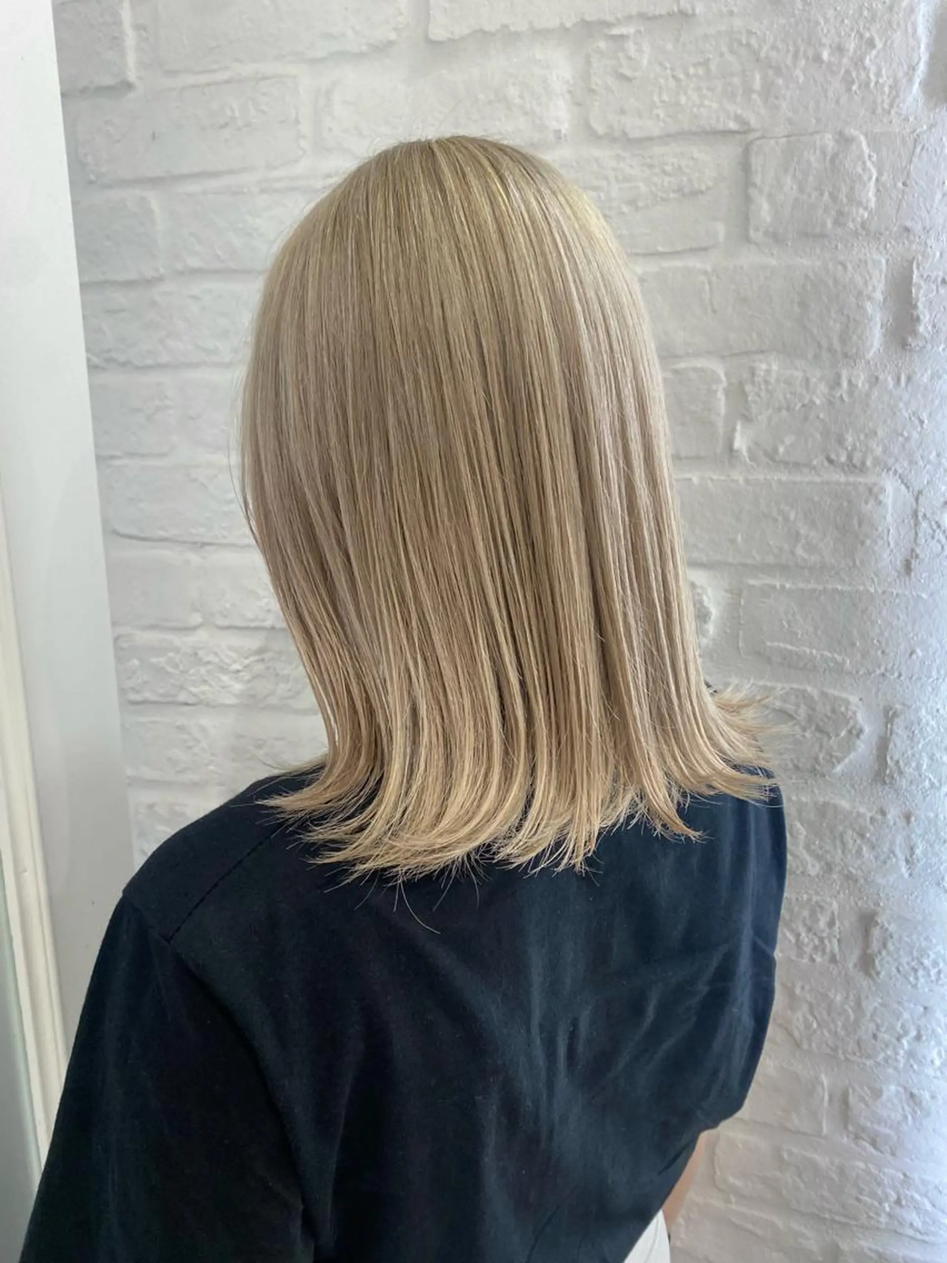 ミディアム カラー Ida Akaneのヘアスタイル