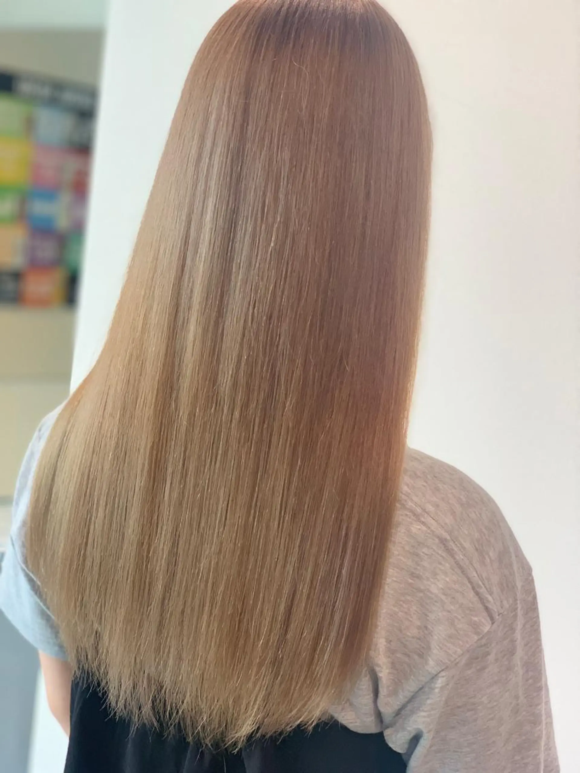 セミロング Lilly 中谷友里のヘアスタイル