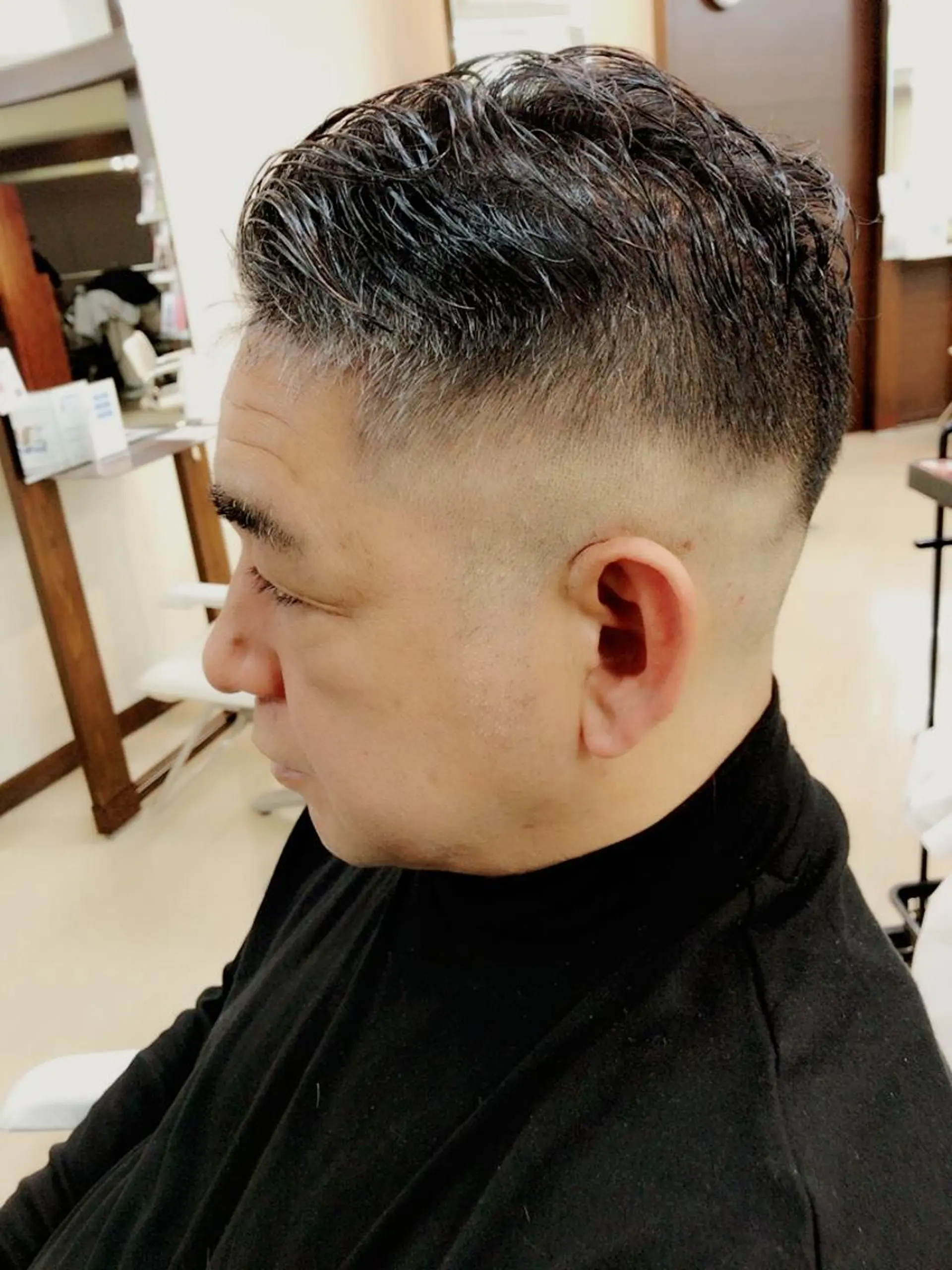 ショート メンズ フェードカット スキンフェード 刈り上げ 代表スタイリスト 直田 洋人のヘアスタイル