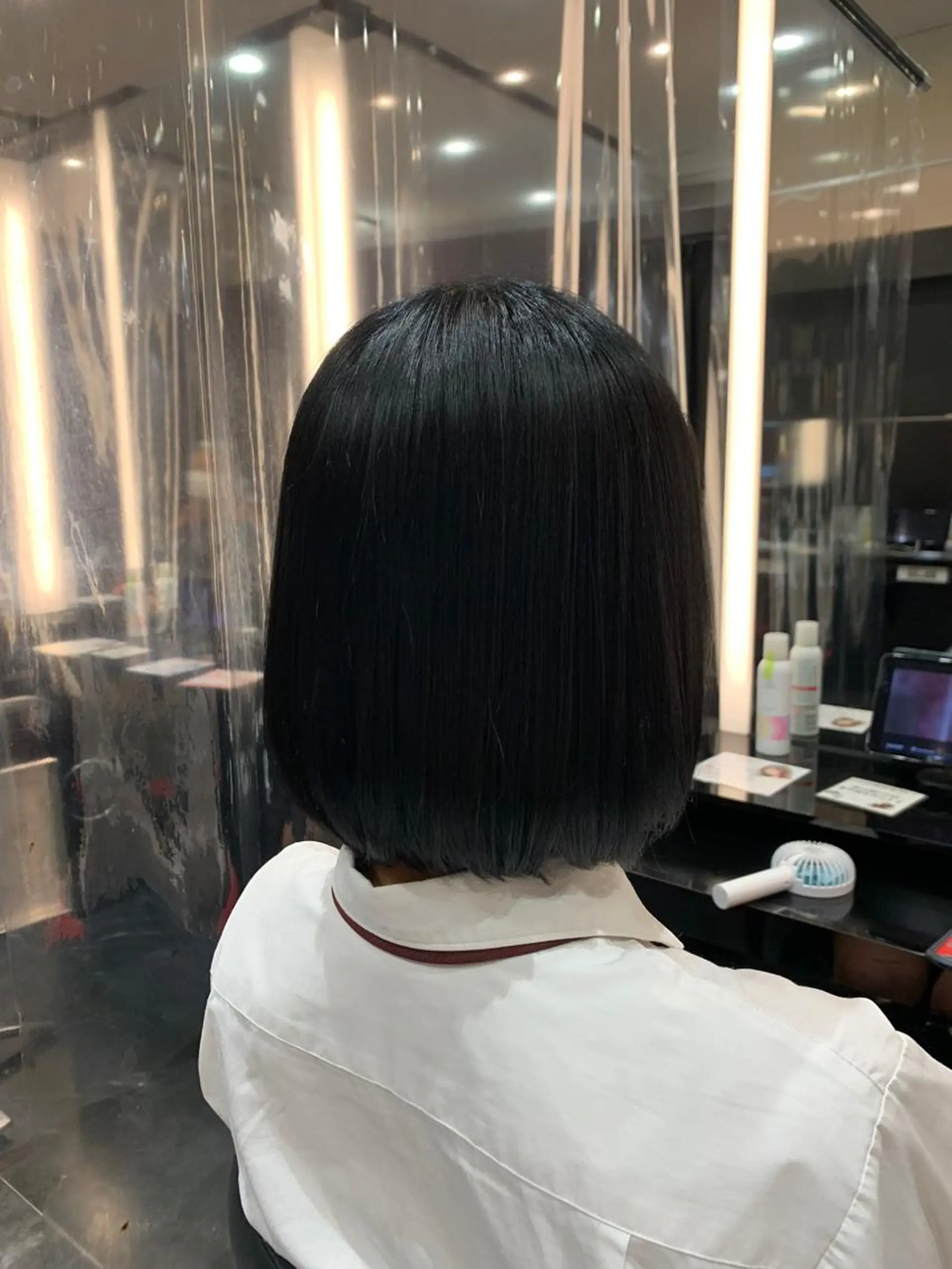 ショート カラー ボブ 艶髪/白髪ぼかし ヘッドスパ/大野結菜のヘアスタイル