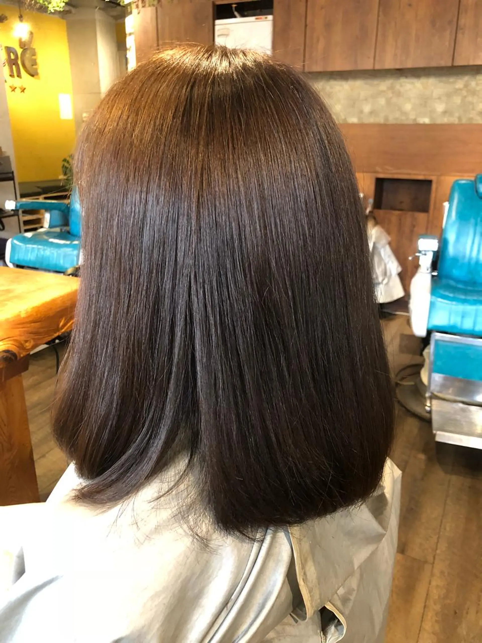 ミディアム カラー ISHIMORI  のヘアスタイル