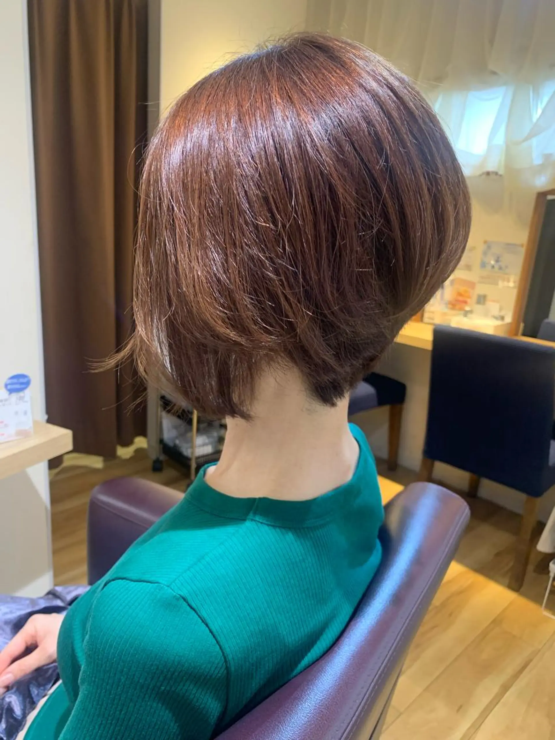 ショート カラー パーマ ヘアアレンジ メンズ キッズ テラコッタ 顔周りカット レイヤーカット ショートヘア ストレートパーマ 白髪世代特化 🌿飯塚京橋のヘアスタイル