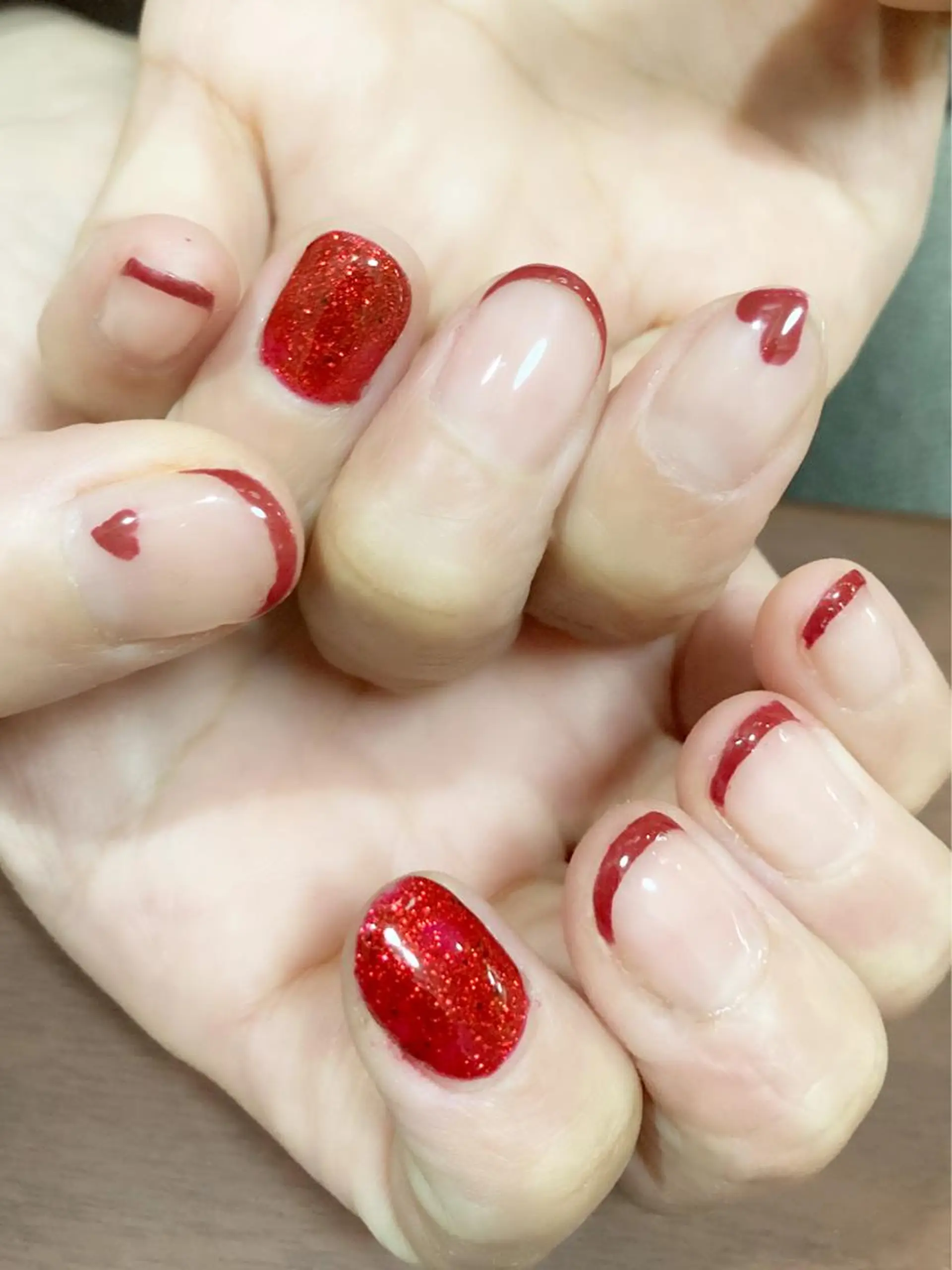 ネイル アートネイル フレンチネイル バレンタイン MonFavori所属・MonFavori 坂田のネイルデザイン