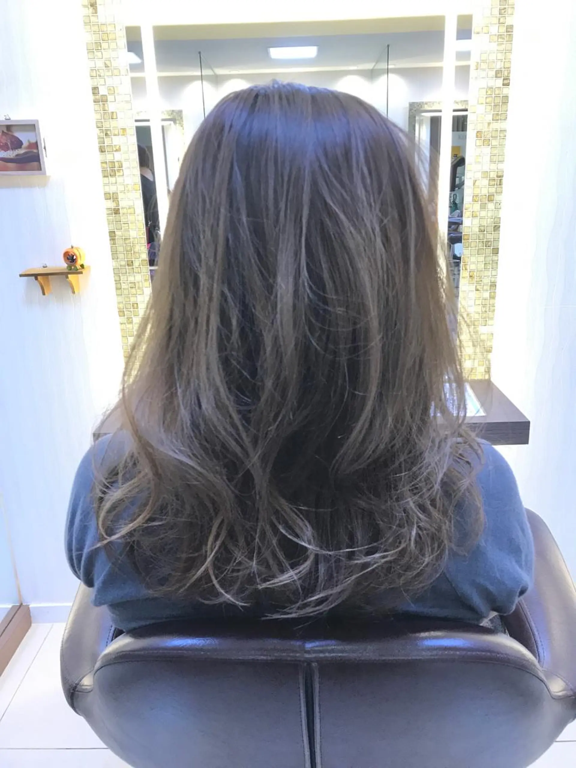 ミディアム カット ヘアカラー トリートメント 髪質改善縮毛矯正/暖 色カラー/ウエダカナのヘアスタイル