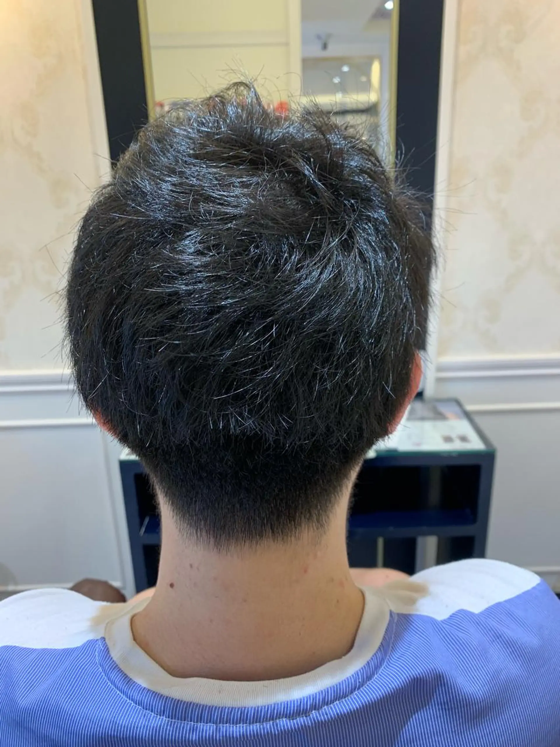 メンズ 粟田 めぐみのヘアスタイル