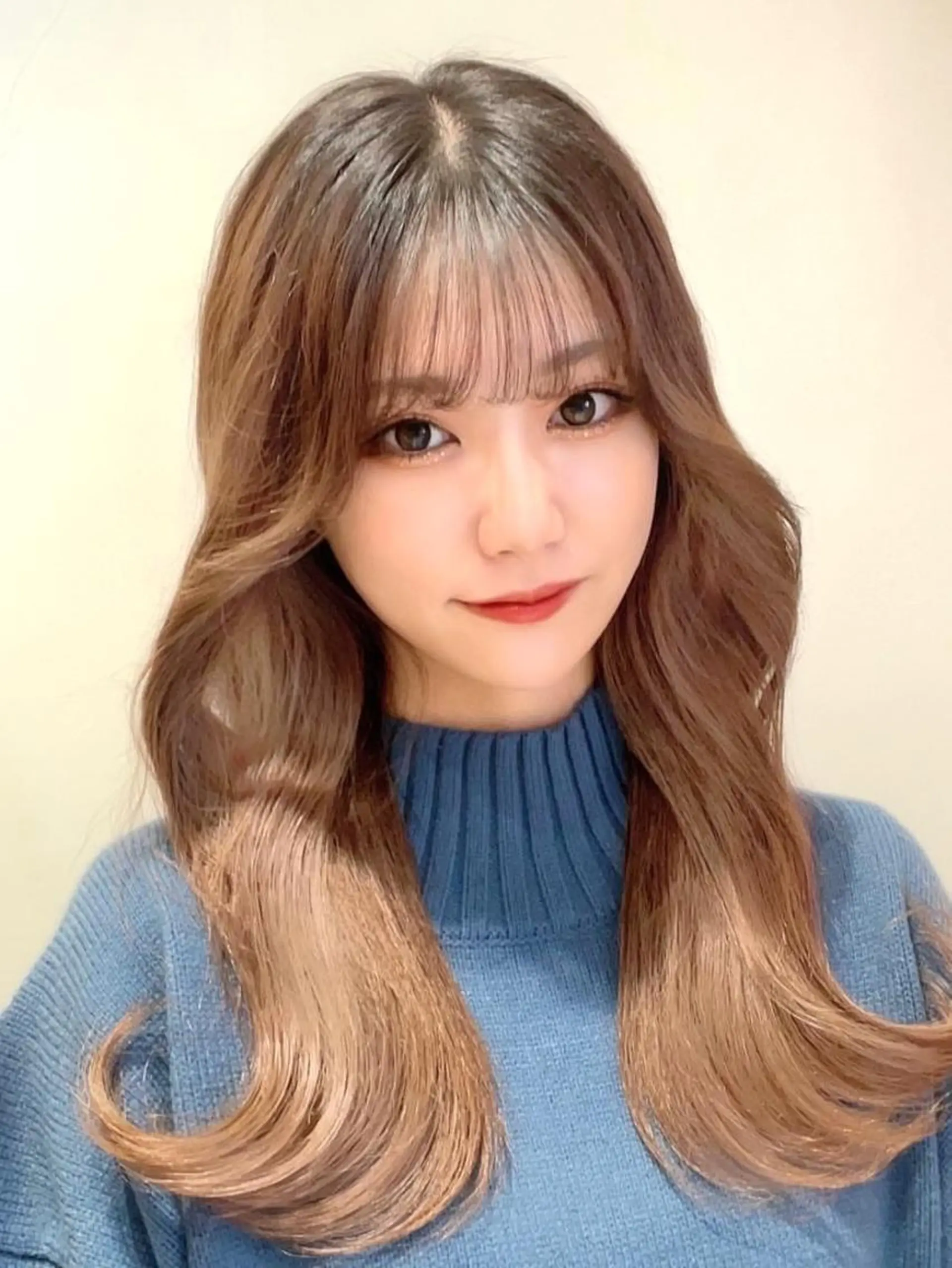 セミロング カラー アディクシーカラー ベージュカラー 透明感カラー イヤリングカラー グレージュ 顔周り特化/韓国ヘア /レイヤー/吉野幸大のヘアスタイル