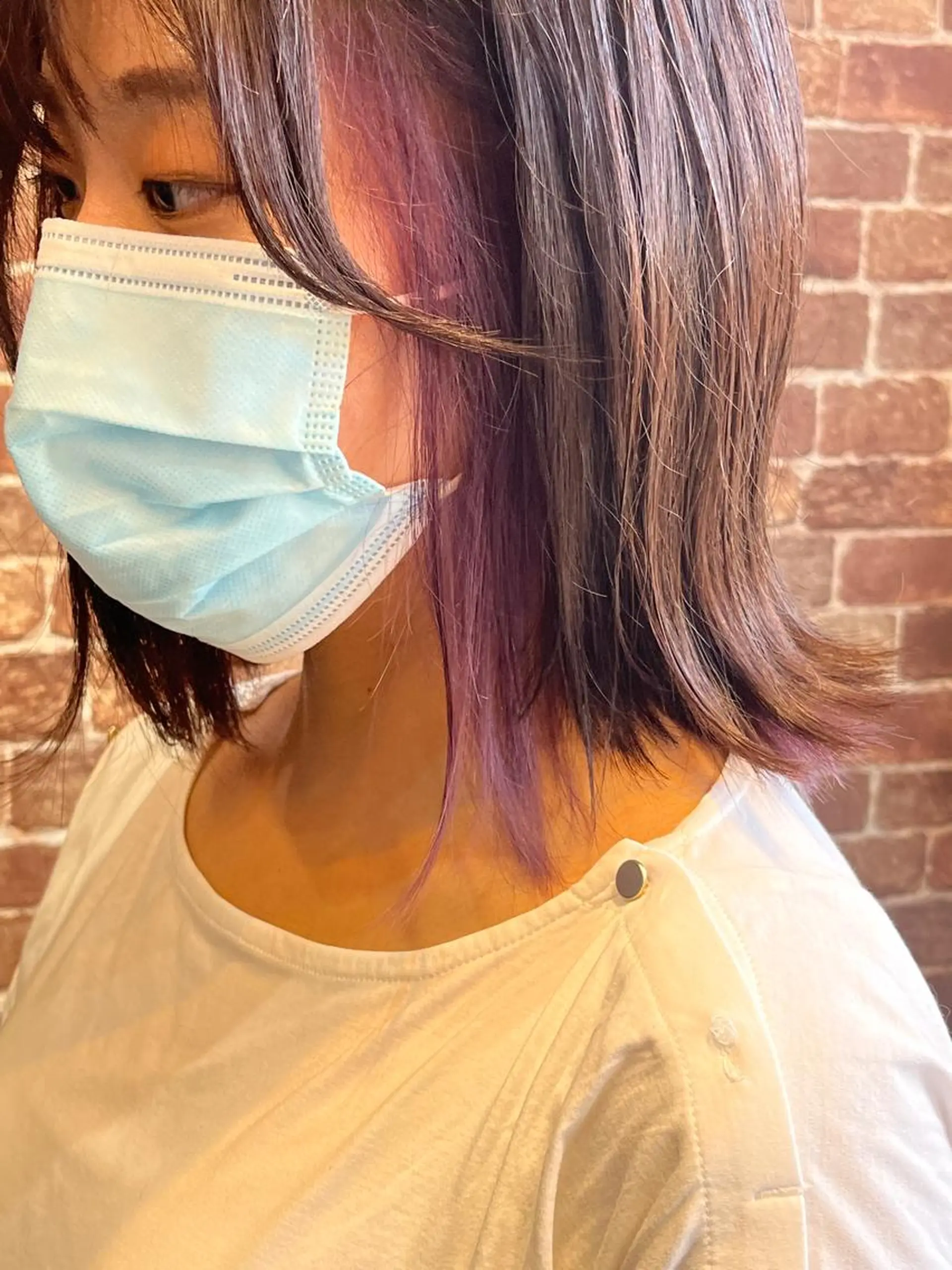 セミロング カラー パーマ ヘアアレンジ メンズ キッズ ネイル アイブロウ メンズパーマ セミロングパーマ ブラウンカラー ケアカラー 透明感カラー 久木原 ゆりのヘアスタイル