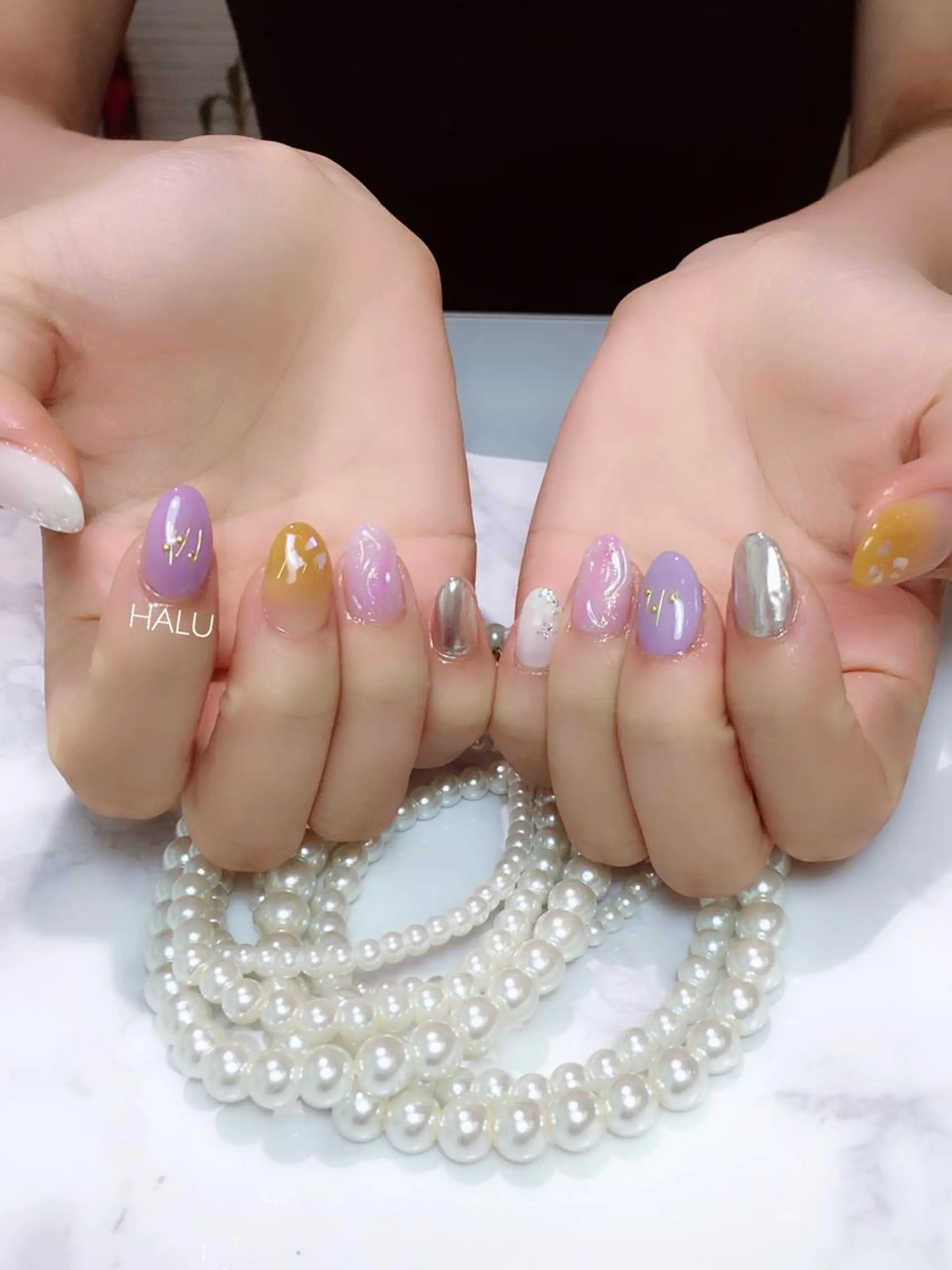 ネイル ミラーネイル HALU ハルのネイルデザイン