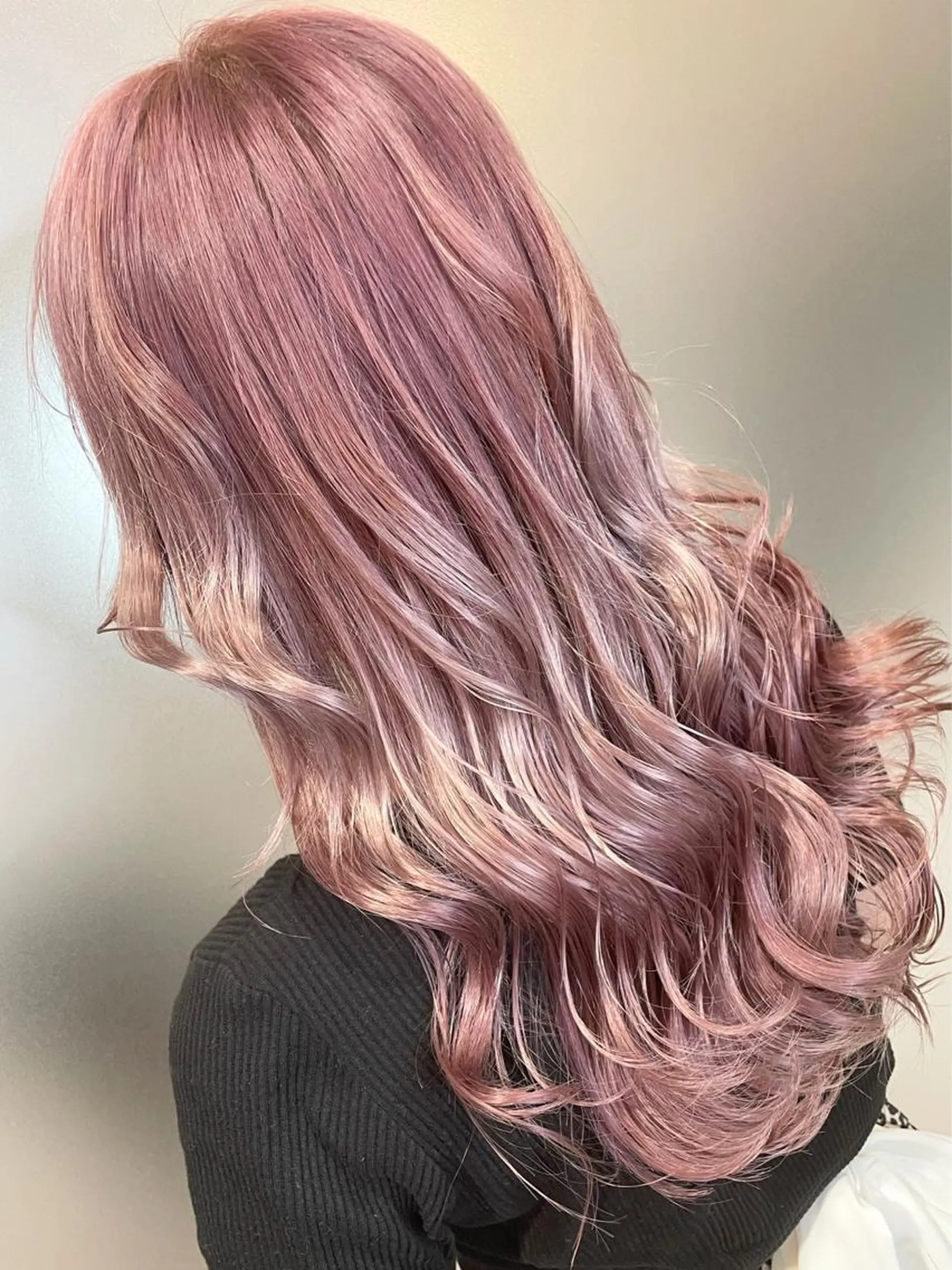 ロング カラー ブリーチ オレンジ ピンクカラー カット ヘアカラー トリートメント 💎✨️NoVal by siestaのヘアスタイル