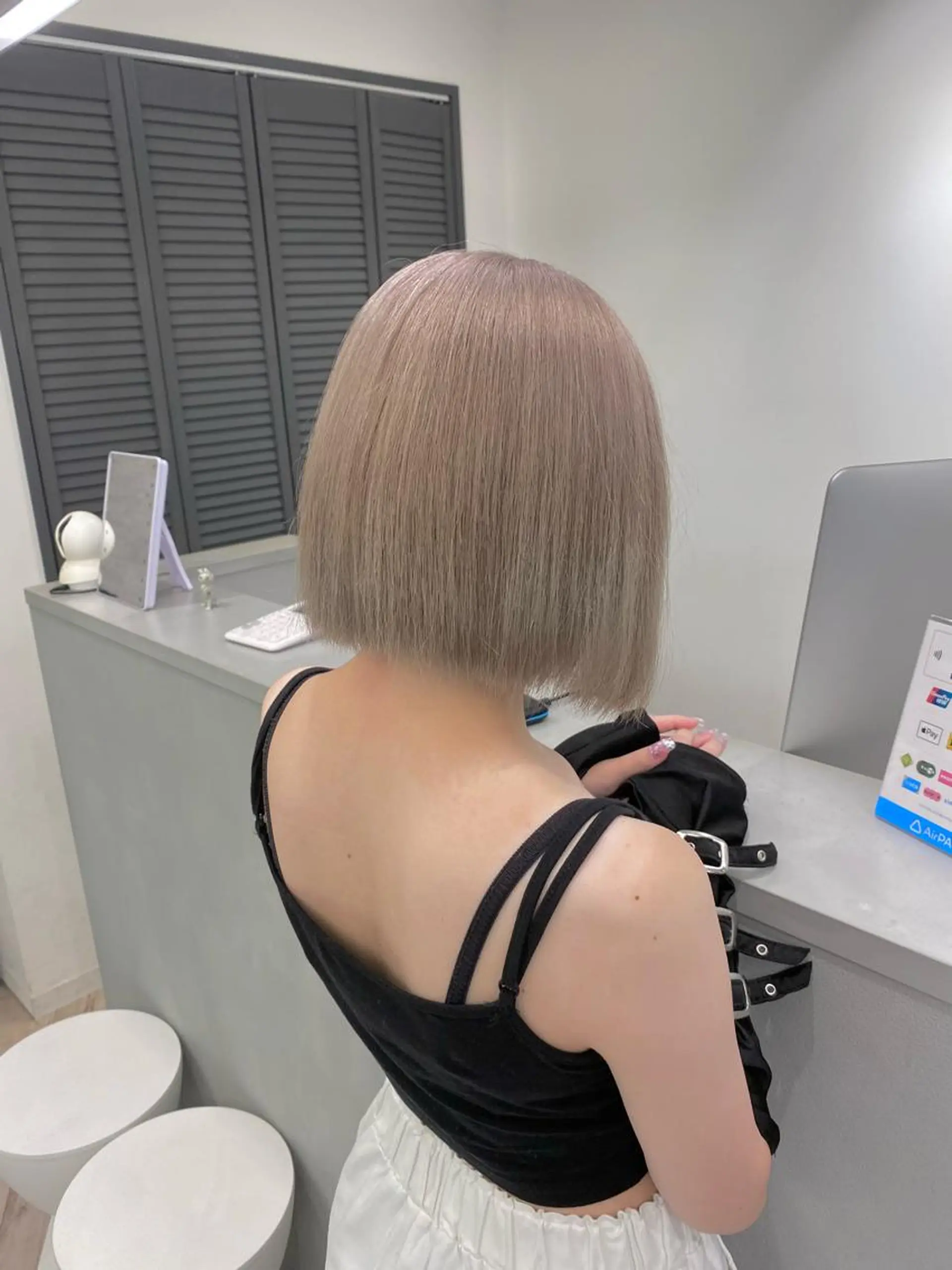 ショート カラー ヘアカラー ハイトーン特化サロン 🍑momo🍑のヘアスタイル