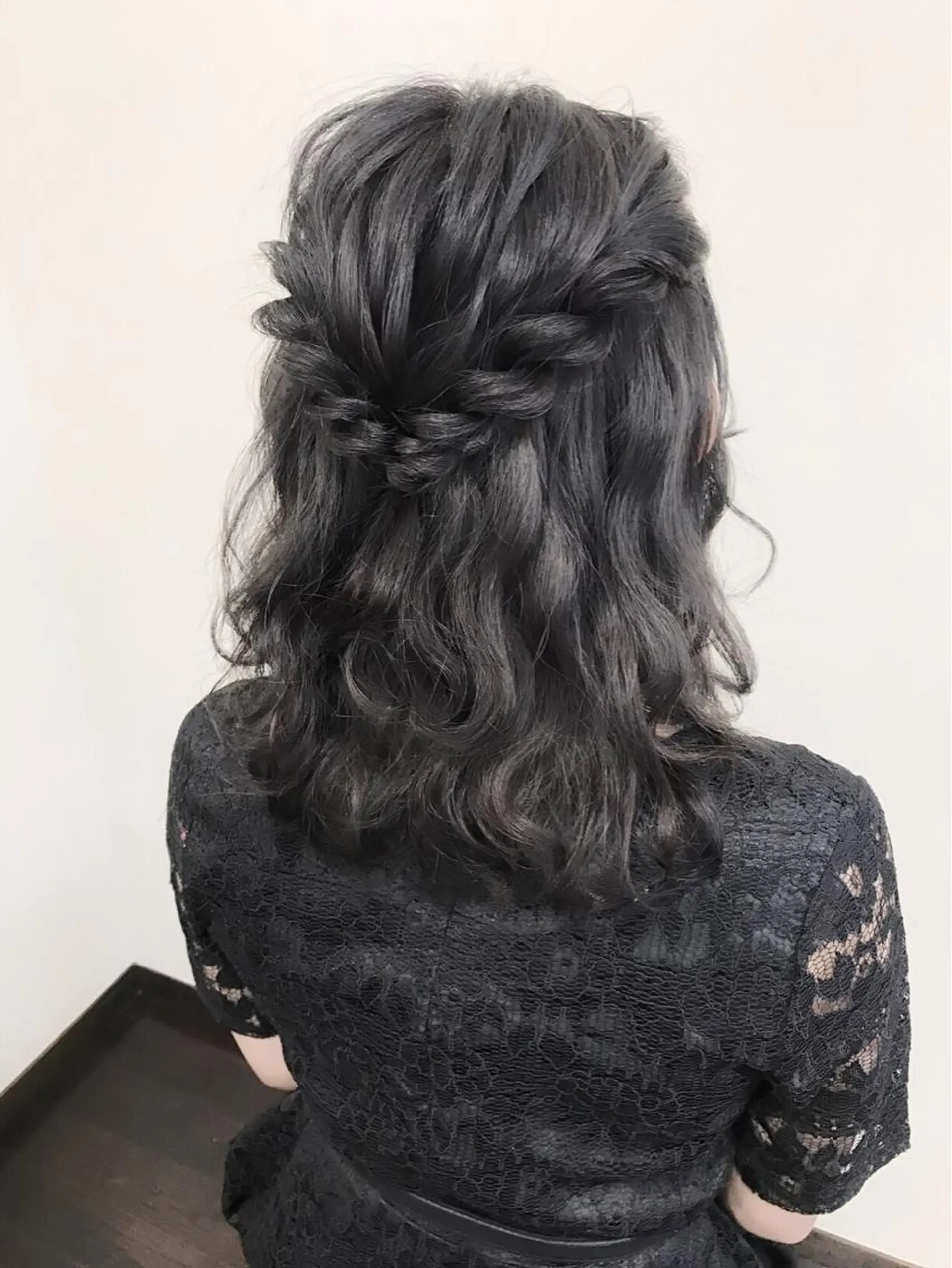 セミロング ヘアアレンジ 沢田 瞳のヘアスタイル