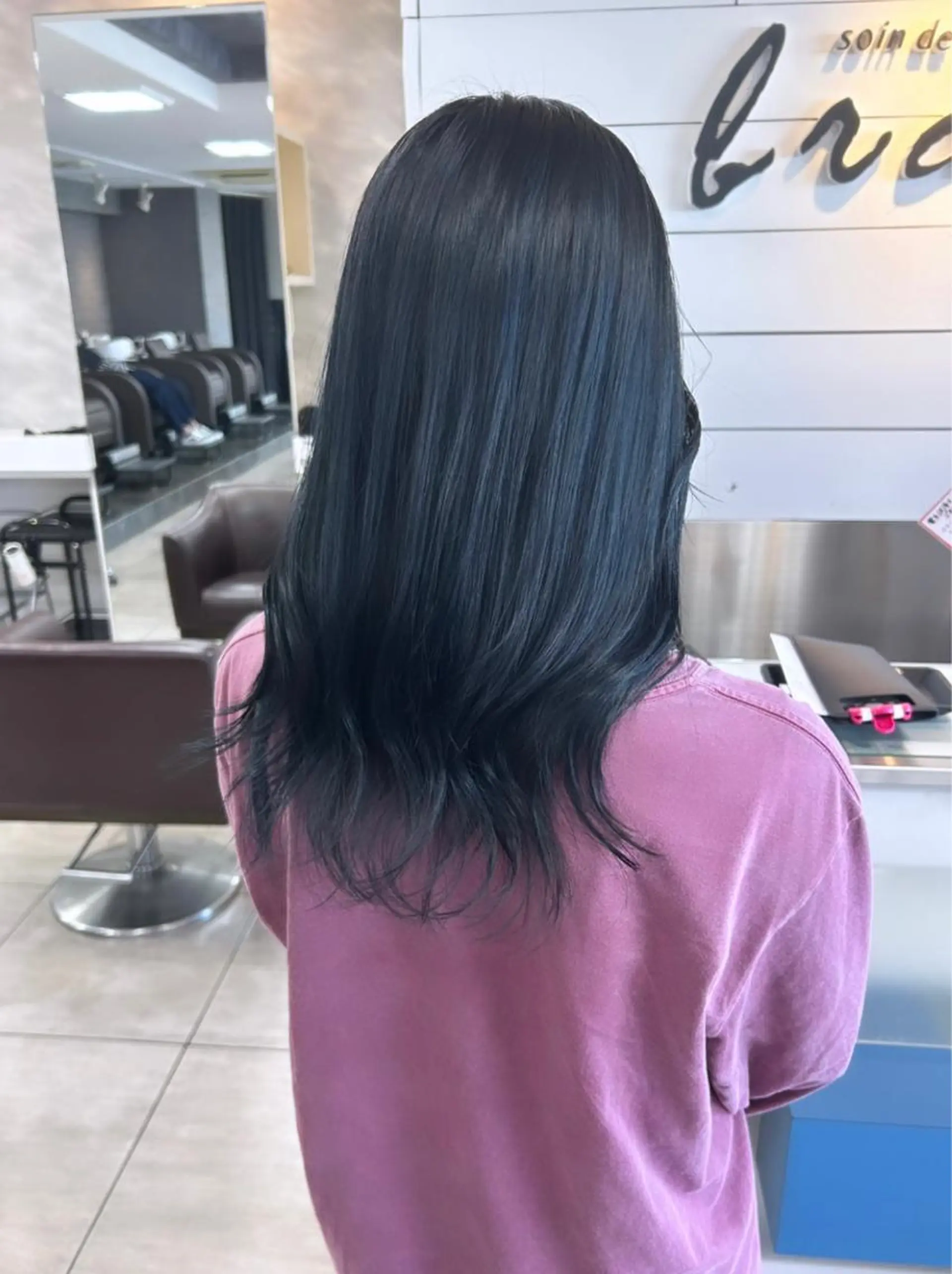 セミロング カット ヘアカラー 🫧艶髪カラー🫧 森本くるみのヘアスタイル