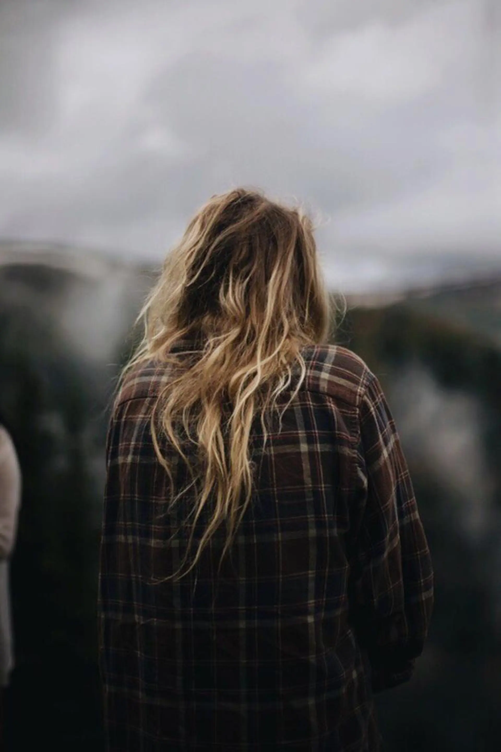 ミディアム 逗子葉山 ナオイカイラのヘアスタイル